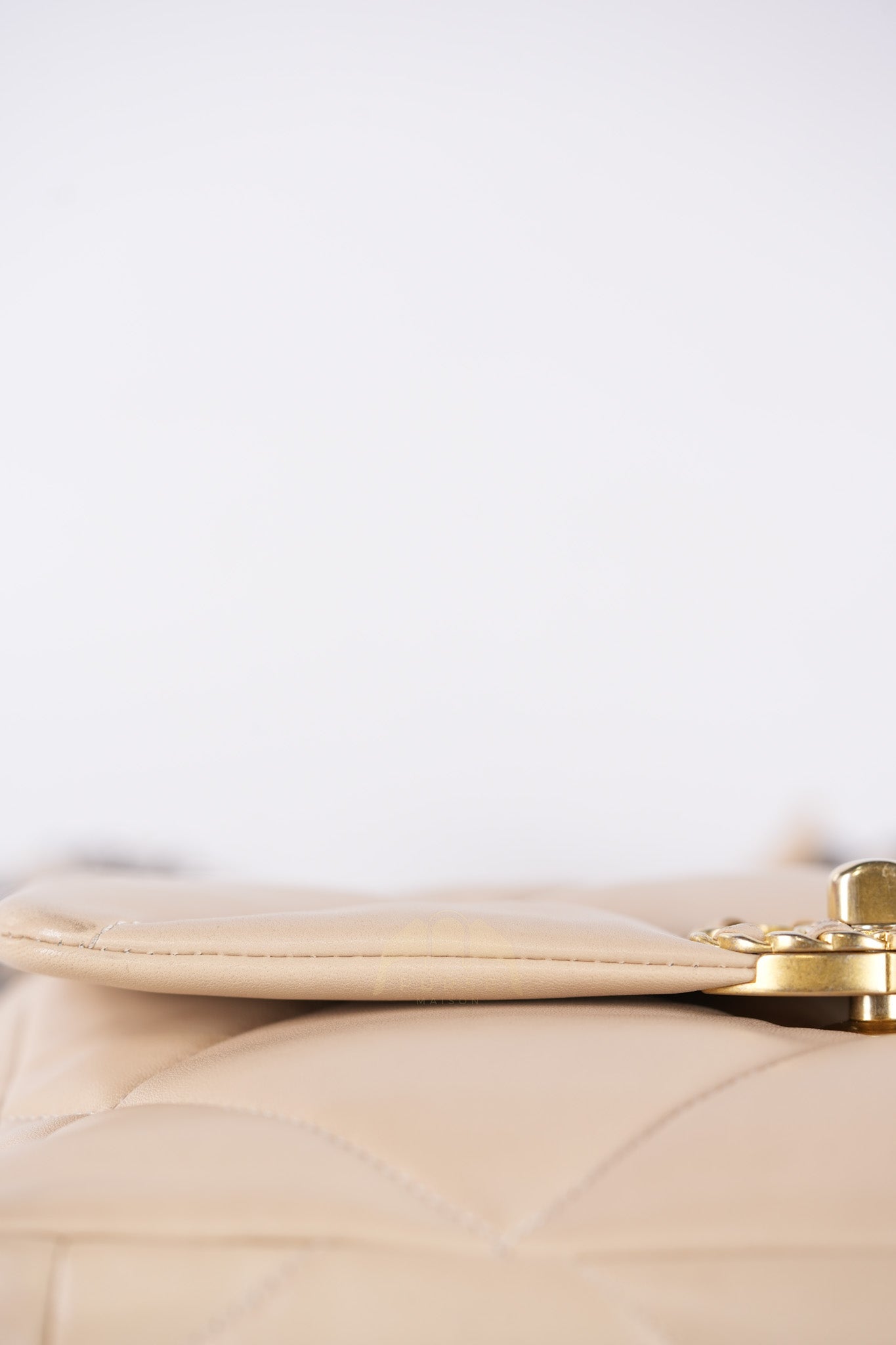 19 Medium in Beige Lambskin Leather & Mixed Hardware Microchip | Purse Maison Luxury Bags Shop