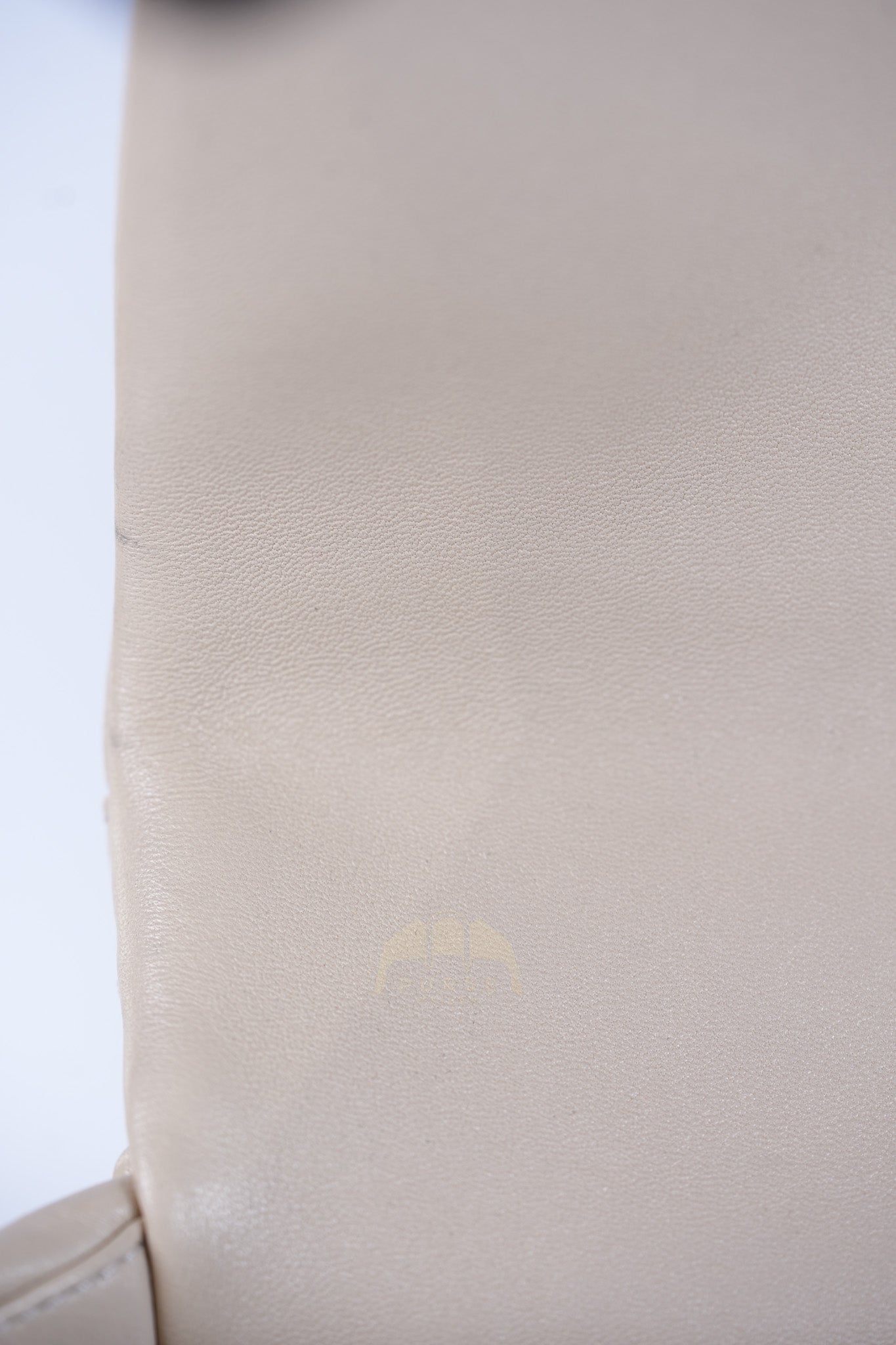 19 Medium in Beige Lambskin Leather & Mixed Hardware Microchip | Purse Maison Luxury Bags Shop