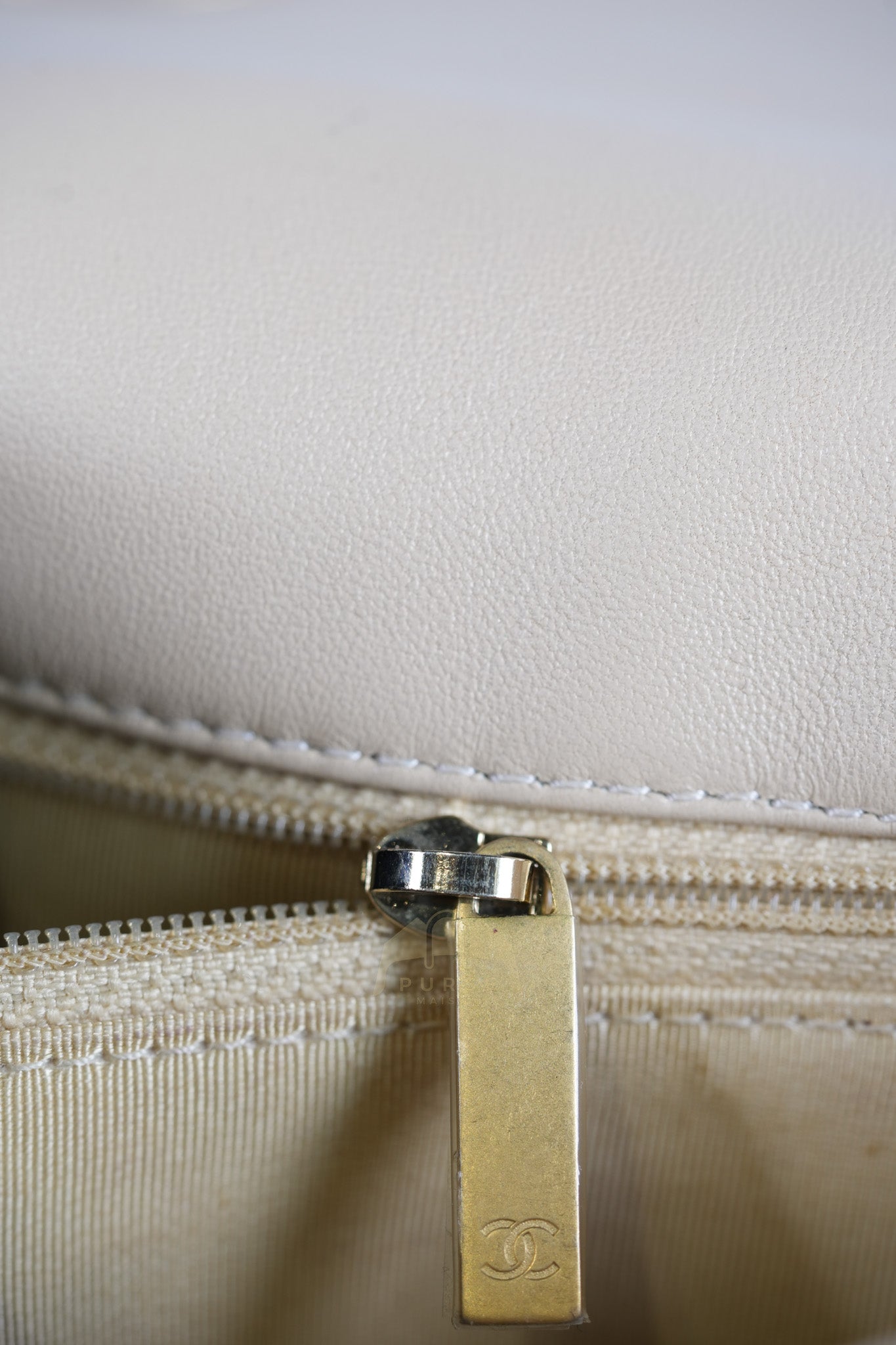 19 Medium in Beige Lambskin Leather & Mixed Hardware Microchip | Purse Maison Luxury Bags Shop