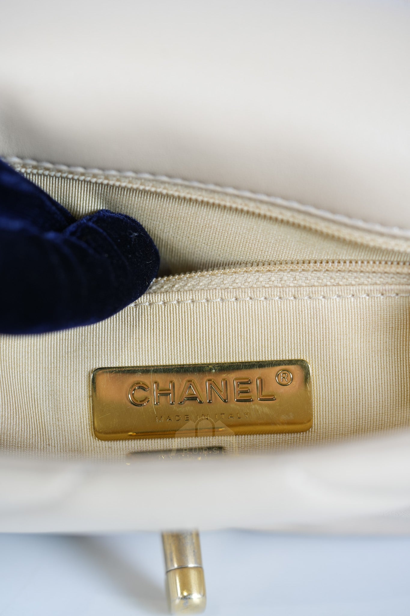 19 Medium in Beige Lambskin Leather & Mixed Hardware Microchip | Purse Maison Luxury Bags Shop