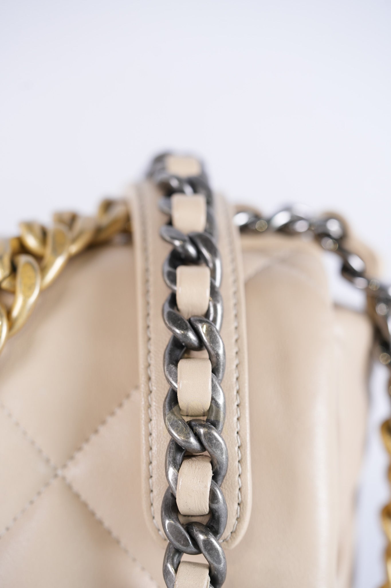 19 Medium in Beige Lambskin Leather & Mixed Hardware Microchip | Purse Maison Luxury Bags Shop