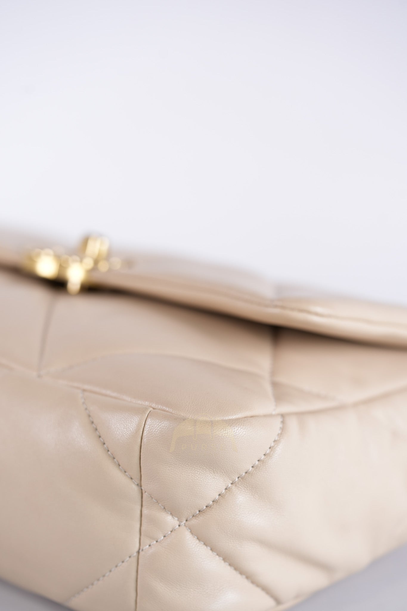 19 Medium in Beige Lambskin Leather & Mixed Hardware Microchip | Purse Maison Luxury Bags Shop