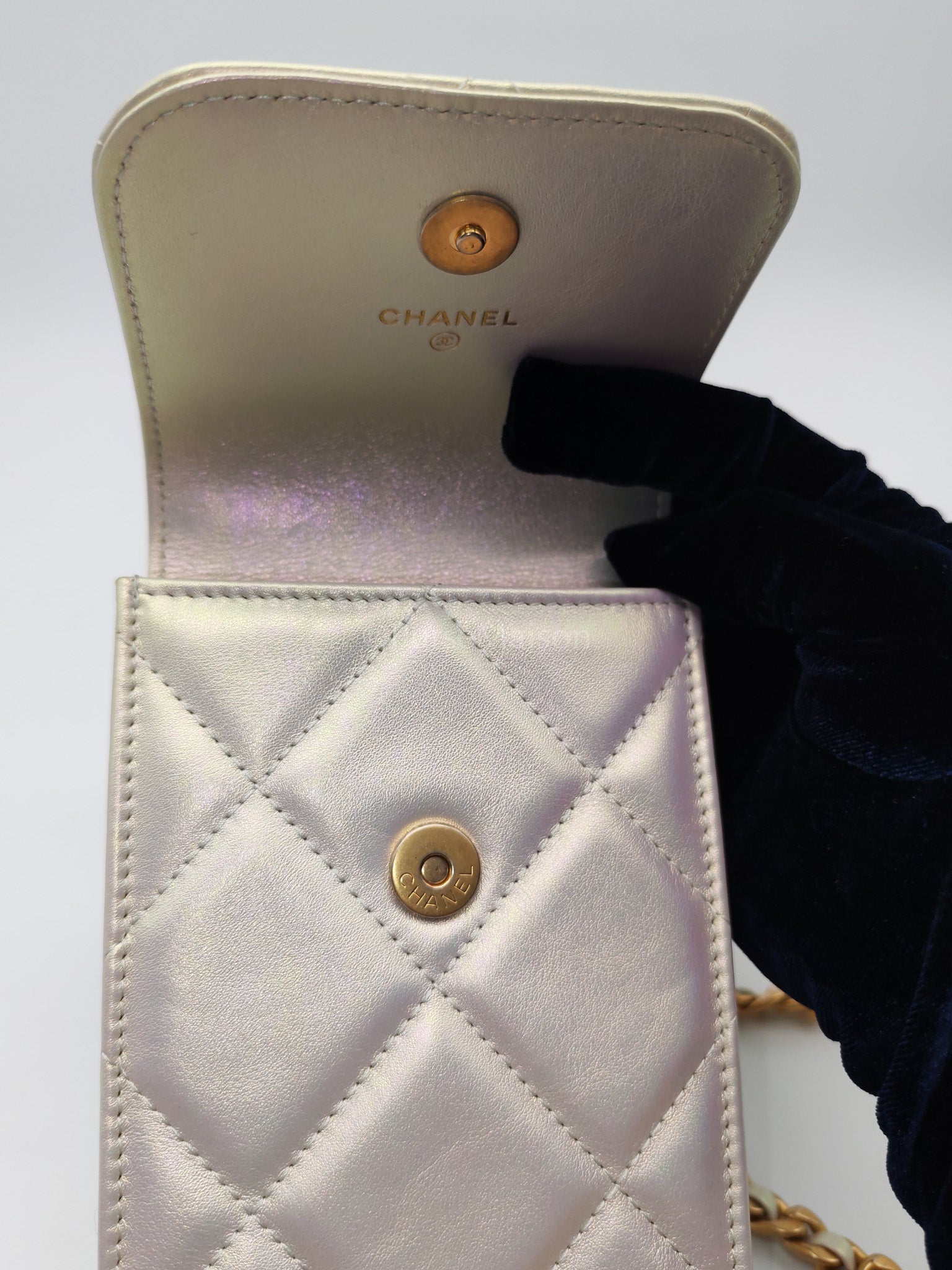 19 Phone Holder Quilted Iridescent Lambskin Leather in Mix Hardware (Series 31) | Purse Maison Luxury Bags Shop