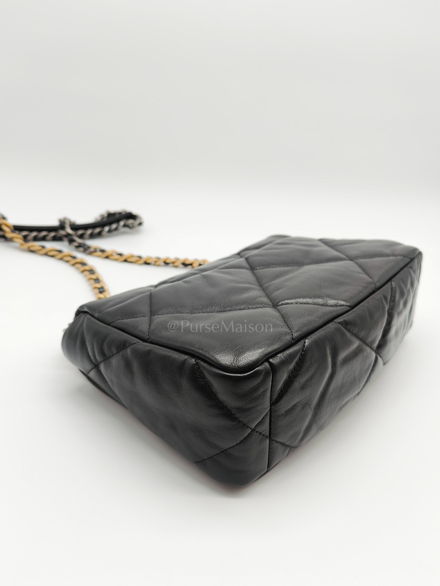 19 Small Black Lambskin Leather in Mix Hardware (Series 30) | Purse Maison Luxury Bags Shop