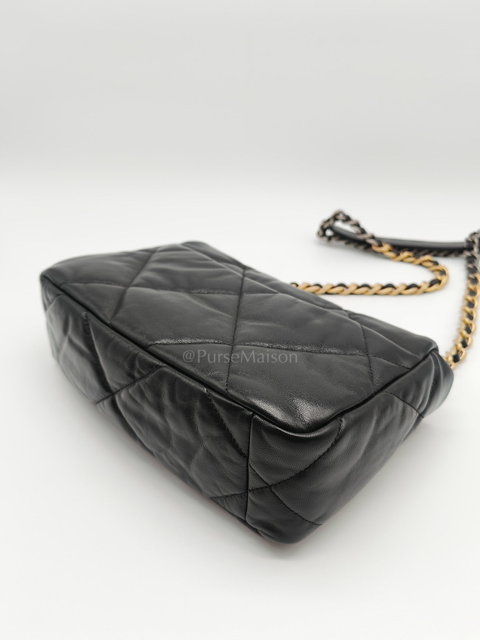 19 Small Black Lambskin Leather in Mix Hardware (Series 30) | Purse Maison Luxury Bags Shop