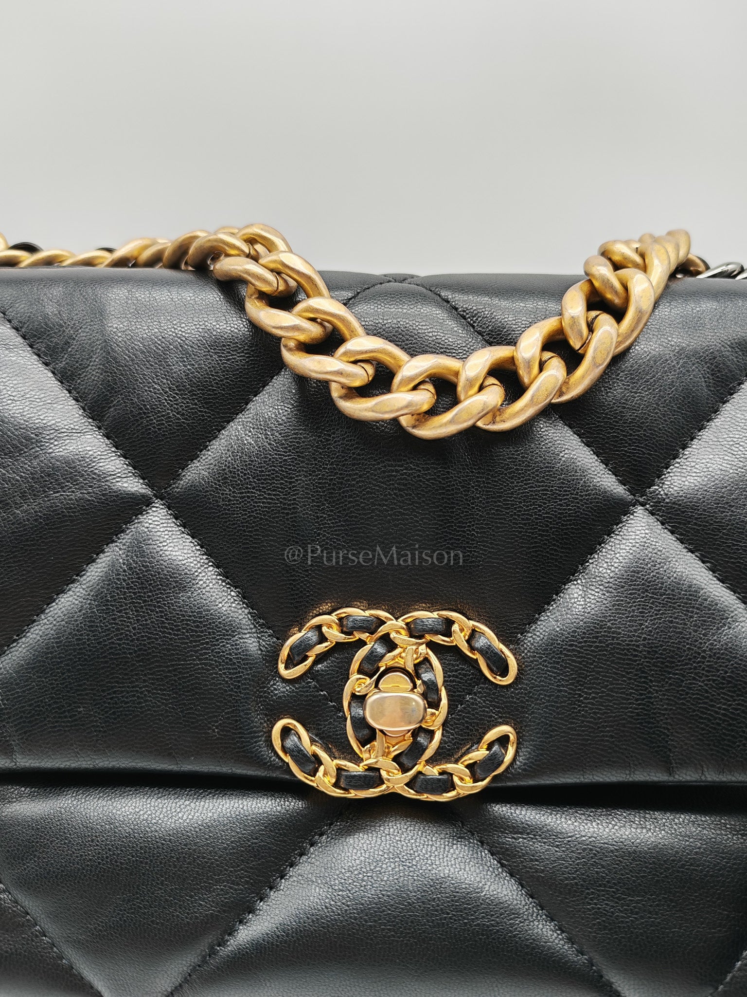 19 Small Black Lambskin Leather in Mix Hardware (Series 30) | Purse Maison Luxury Bags Shop