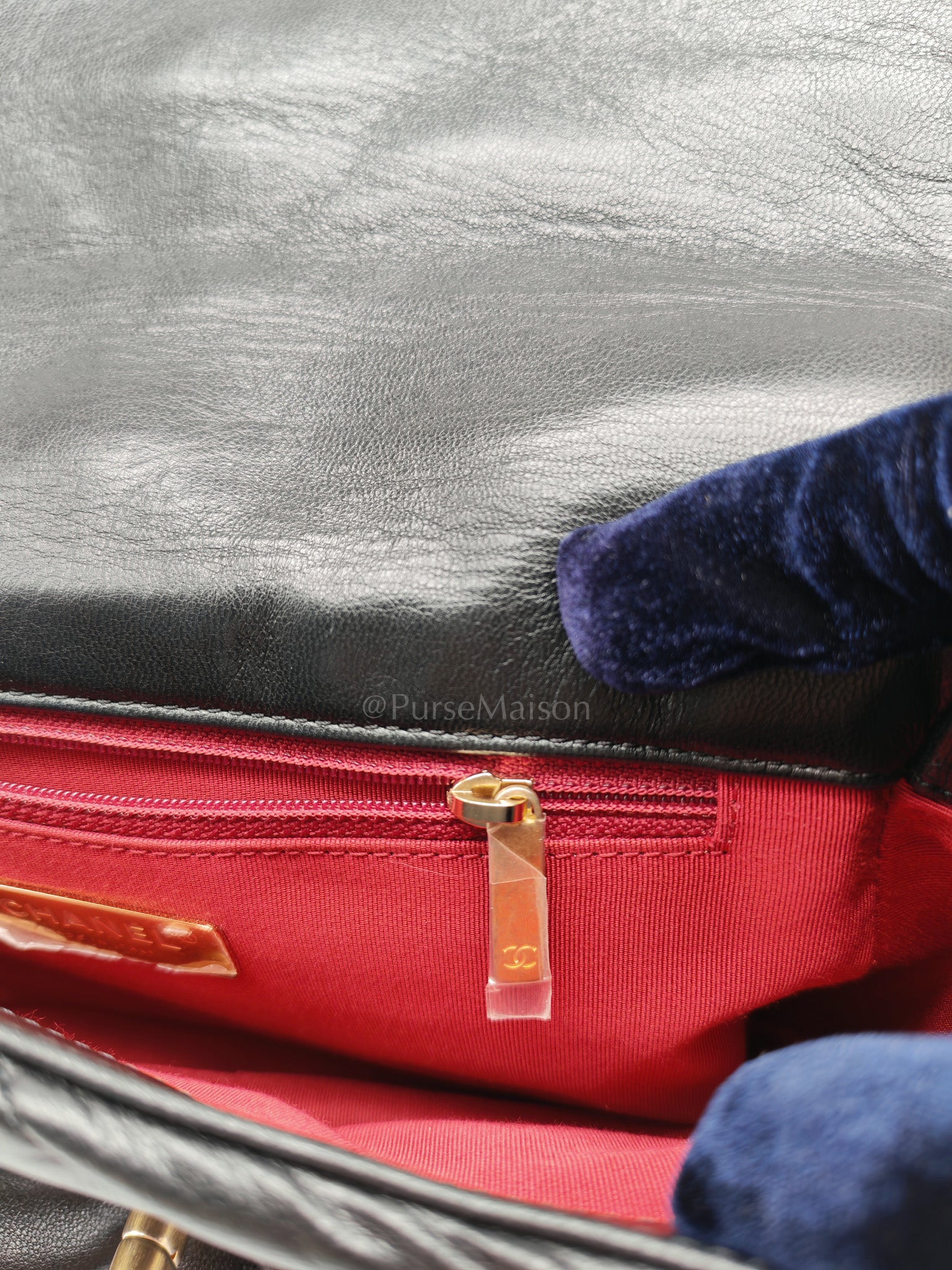 19 Small Black Lambskin Leather in Mix Hardware (Series 30) | Purse Maison Luxury Bags Shop