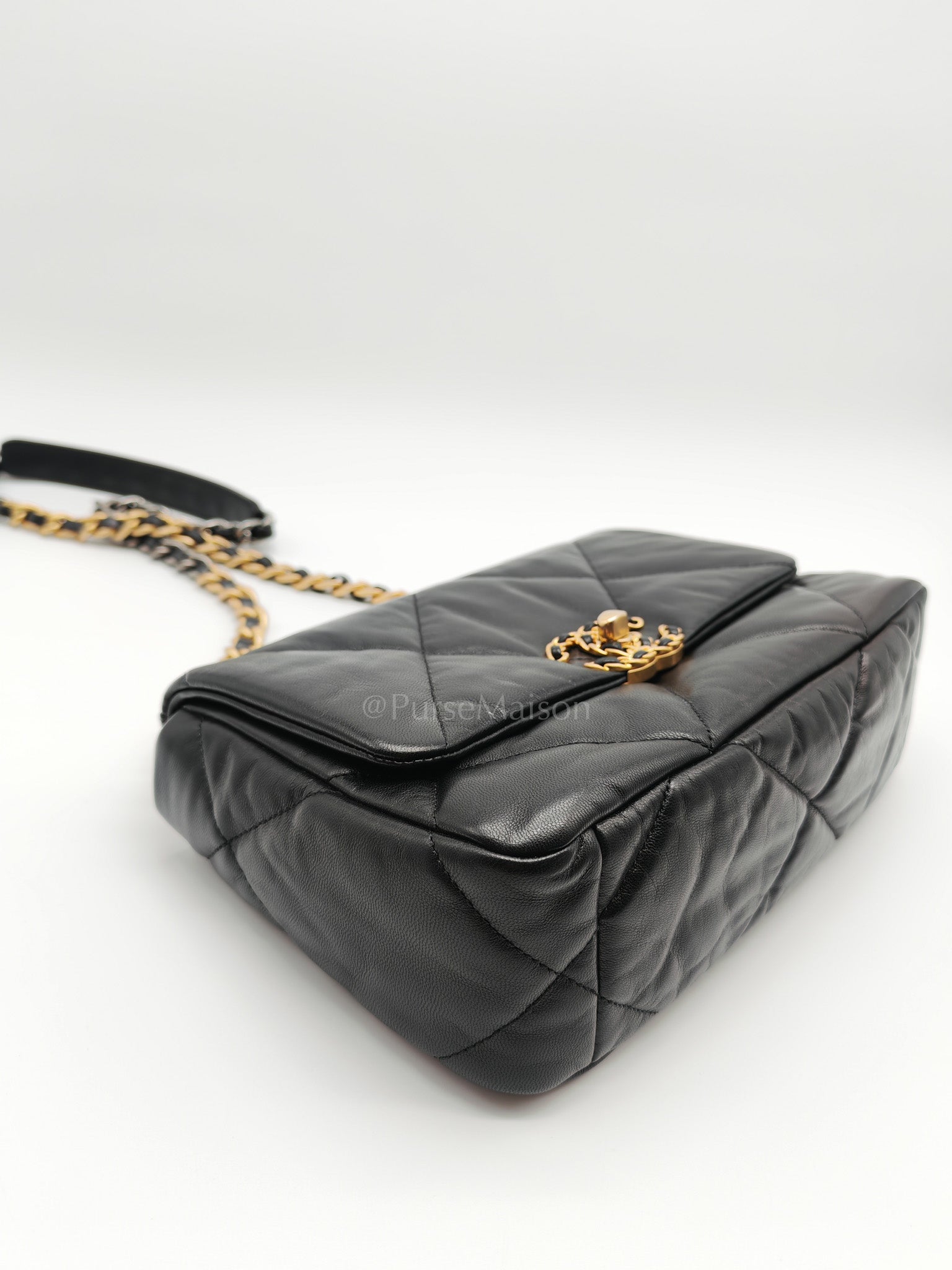 19 Small Black Lambskin Leather in Mix Hardware (Series 30) | Purse Maison Luxury Bags Shop