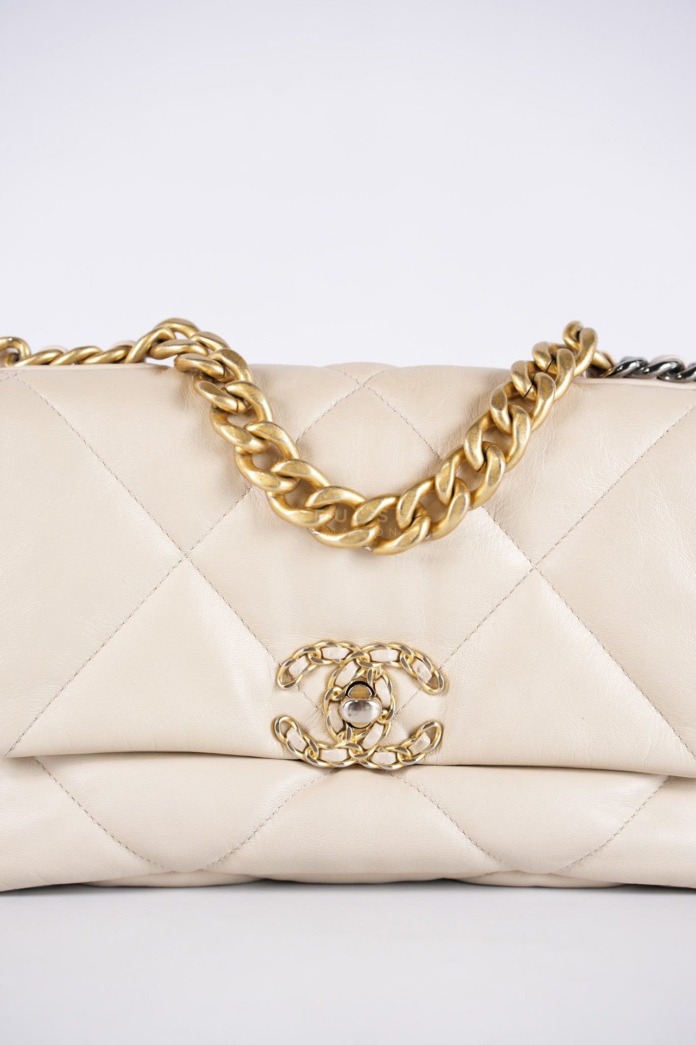 19 Small in Beige Goatskin Leather and Mixed Hardware Series 30 | Purse Maison Luxury Bags Shop