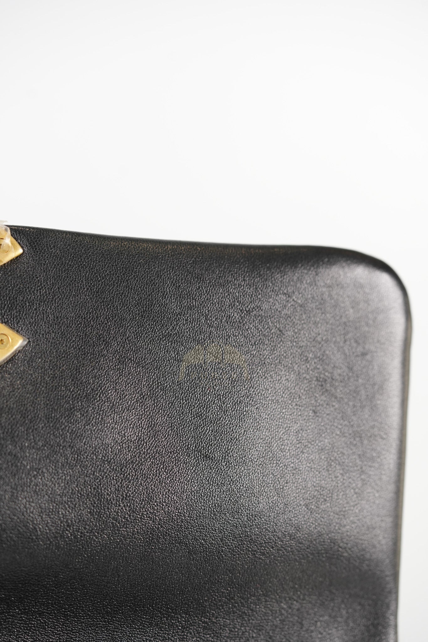 19 Small in Black Lambskin Leather & Mix Hardware Microchip | Purse Maison Luxury Bags Shop