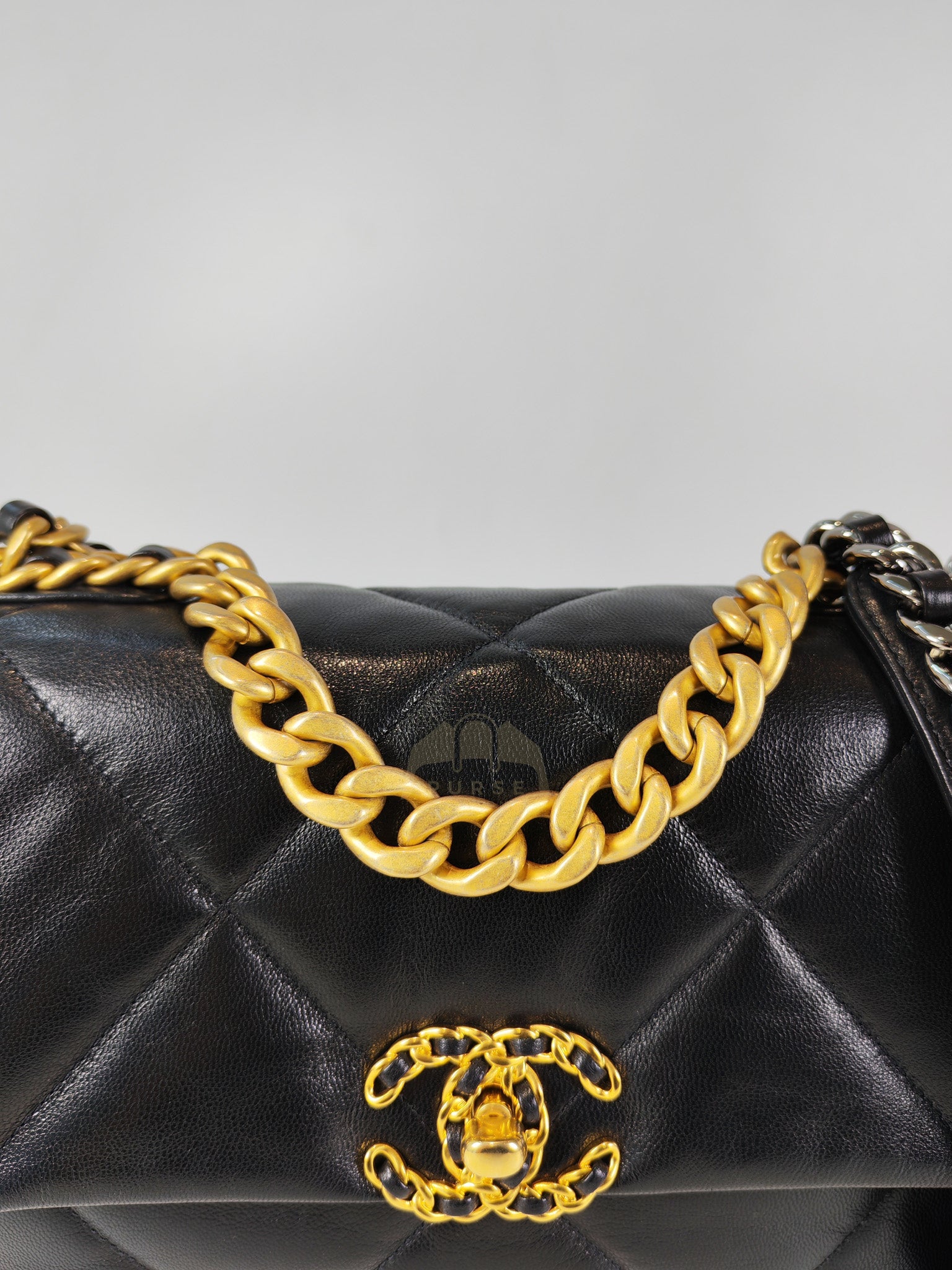 19 Small in Black Lambskin Leather & Mixed Hardware Series 29 | Purse Maison Luxury Bags Shop