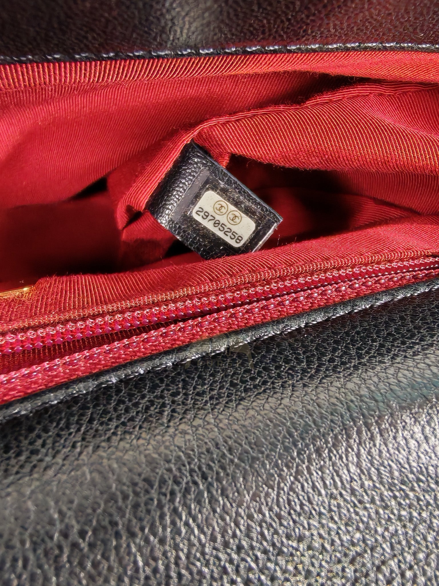 19 Small in Black Lambskin Leather & Mixed Hardware Series 29 | Purse Maison Luxury Bags Shop