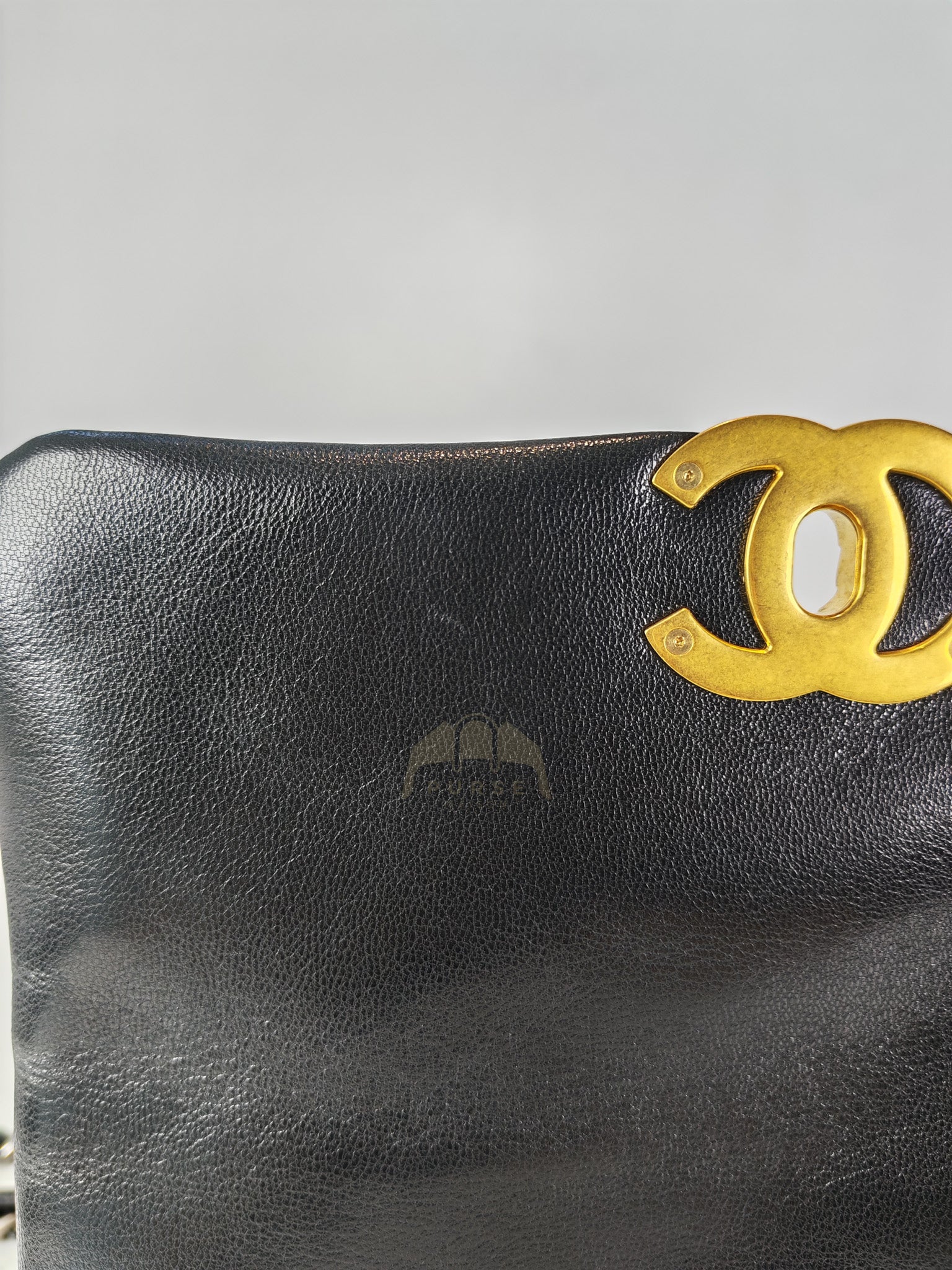 19 Small in Black Lambskin Leather & Mixed Hardware Series 29 | Purse Maison Luxury Bags Shop