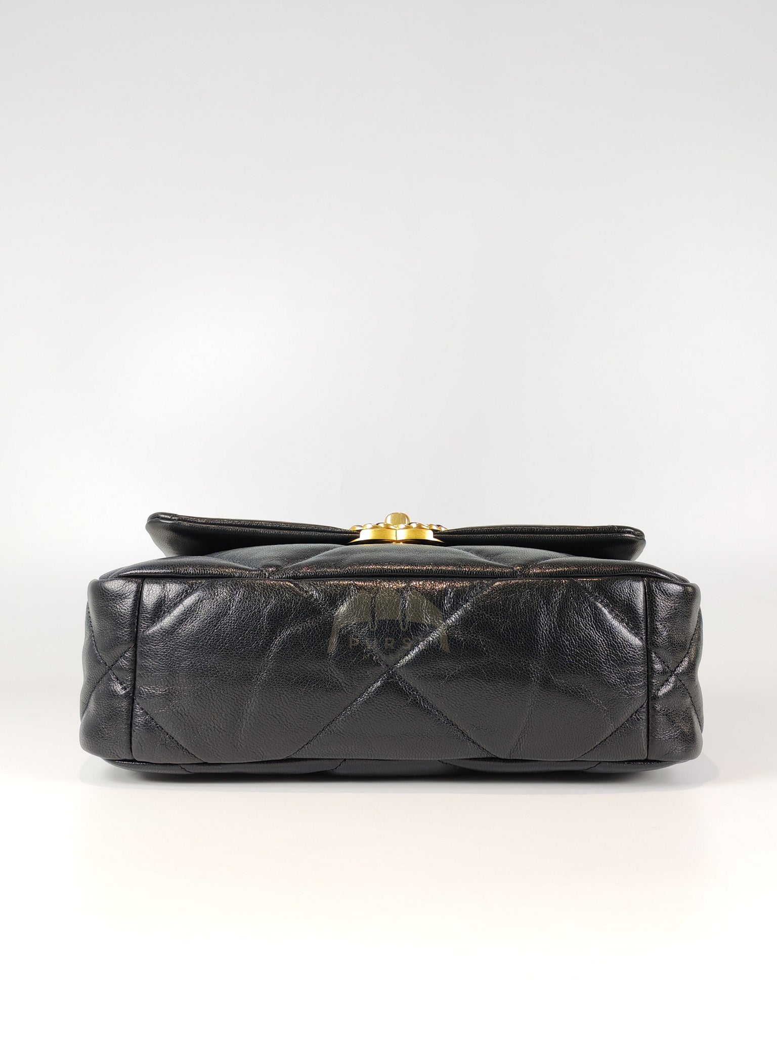 19 Small in Black Lambskin Leather & Mixed Hardware Series 29 | Purse Maison Luxury Bags Shop