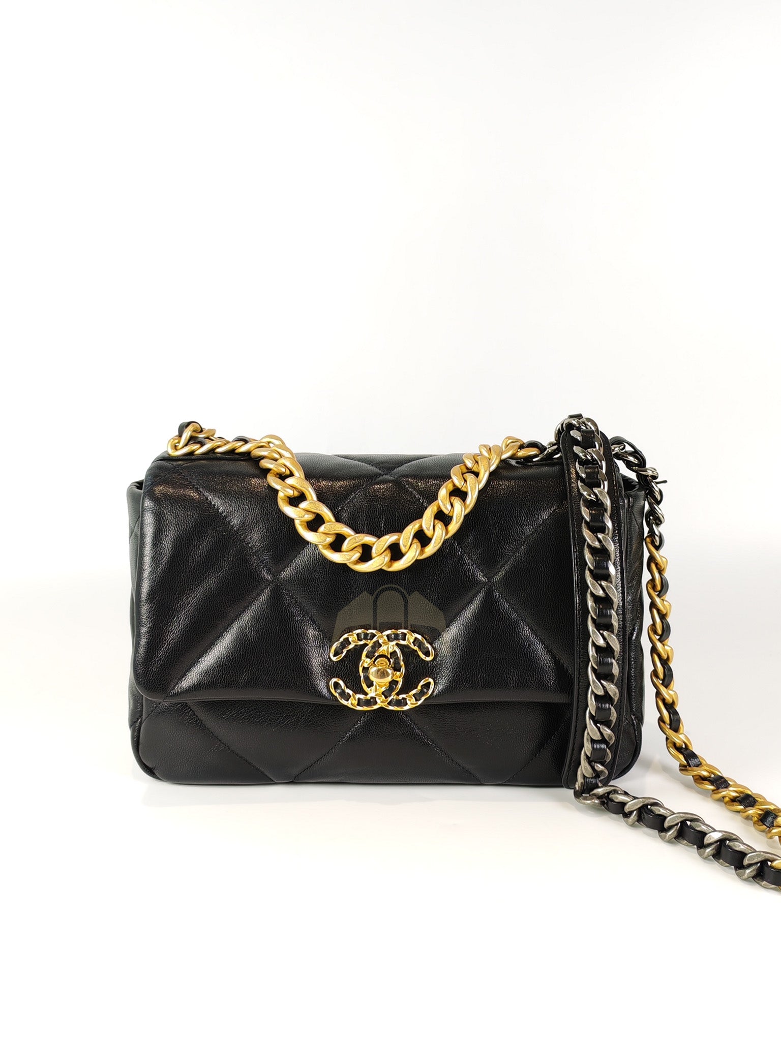 19 Small in Black Lambskin Leather & Mixed Hardware Series 29 | Purse Maison Luxury Bags Shop