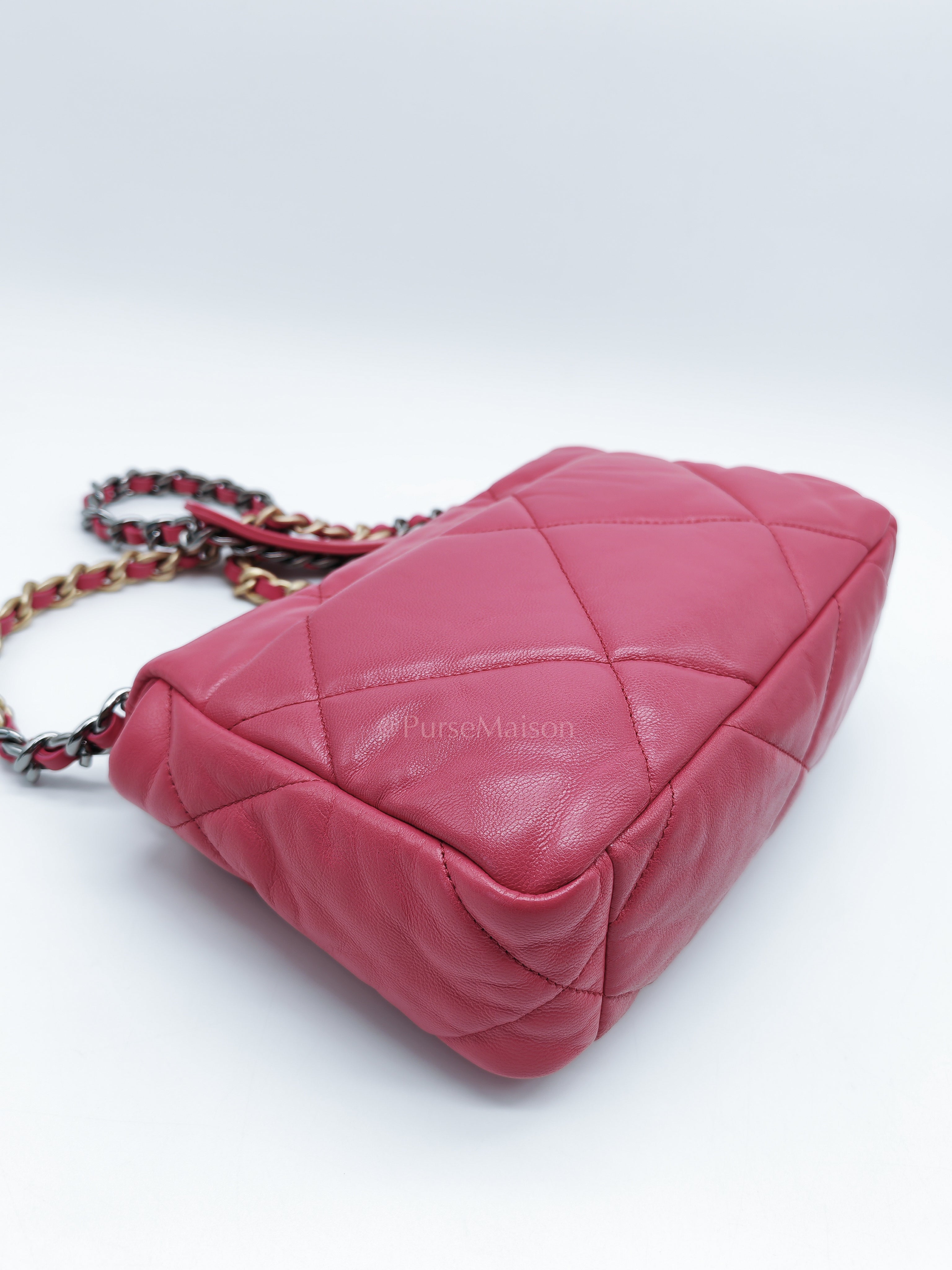 19 Small in Dark Pink Quilted Goatskin Leather Mixed Hardware Series 30 | Purse Maison Luxury Bags Shop