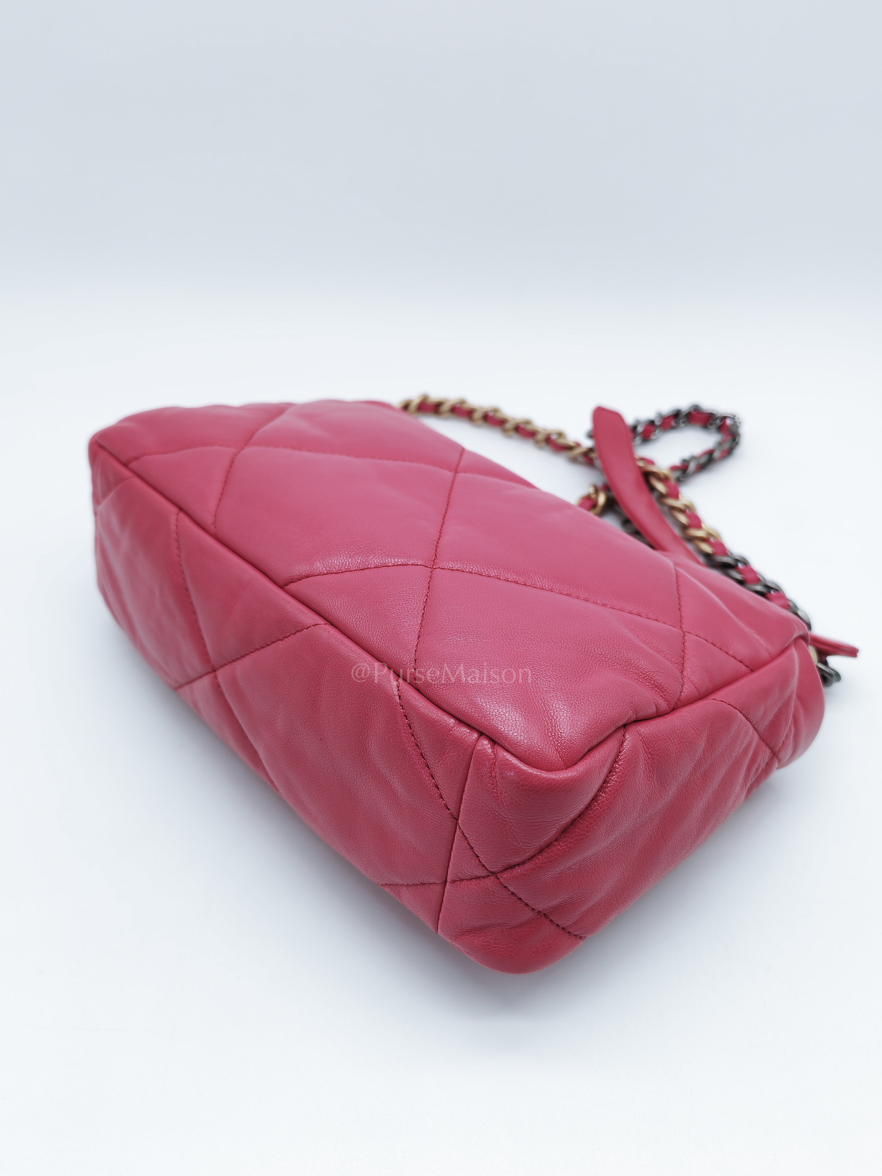 19 Small in Dark Pink Quilted Goatskin Leather Mixed Hardware Series 30 | Purse Maison Luxury Bags Shop