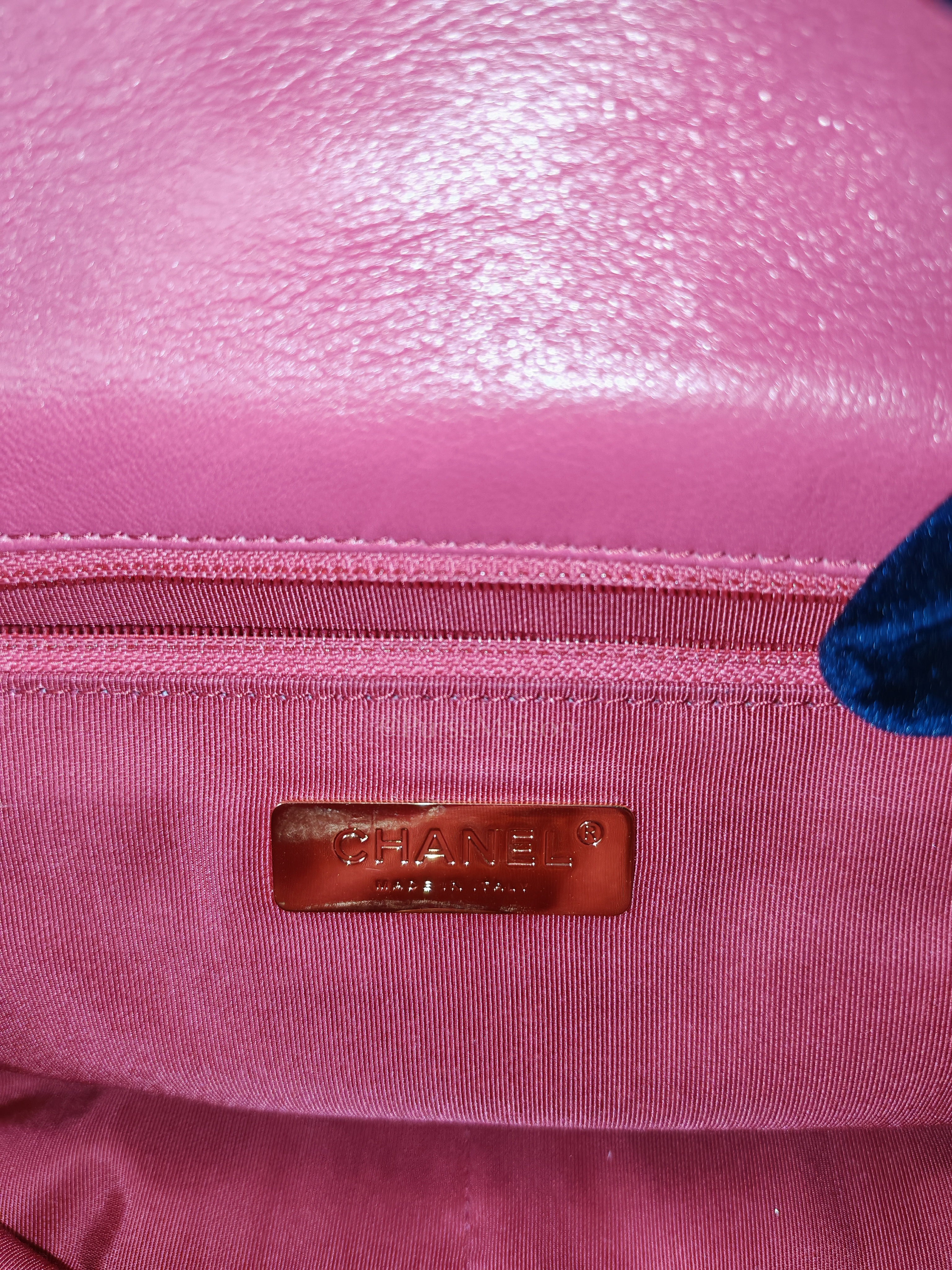 19 Small in Dark Pink Quilted Goatskin Leather Mixed Hardware Series 30 | Purse Maison Luxury Bags Shop