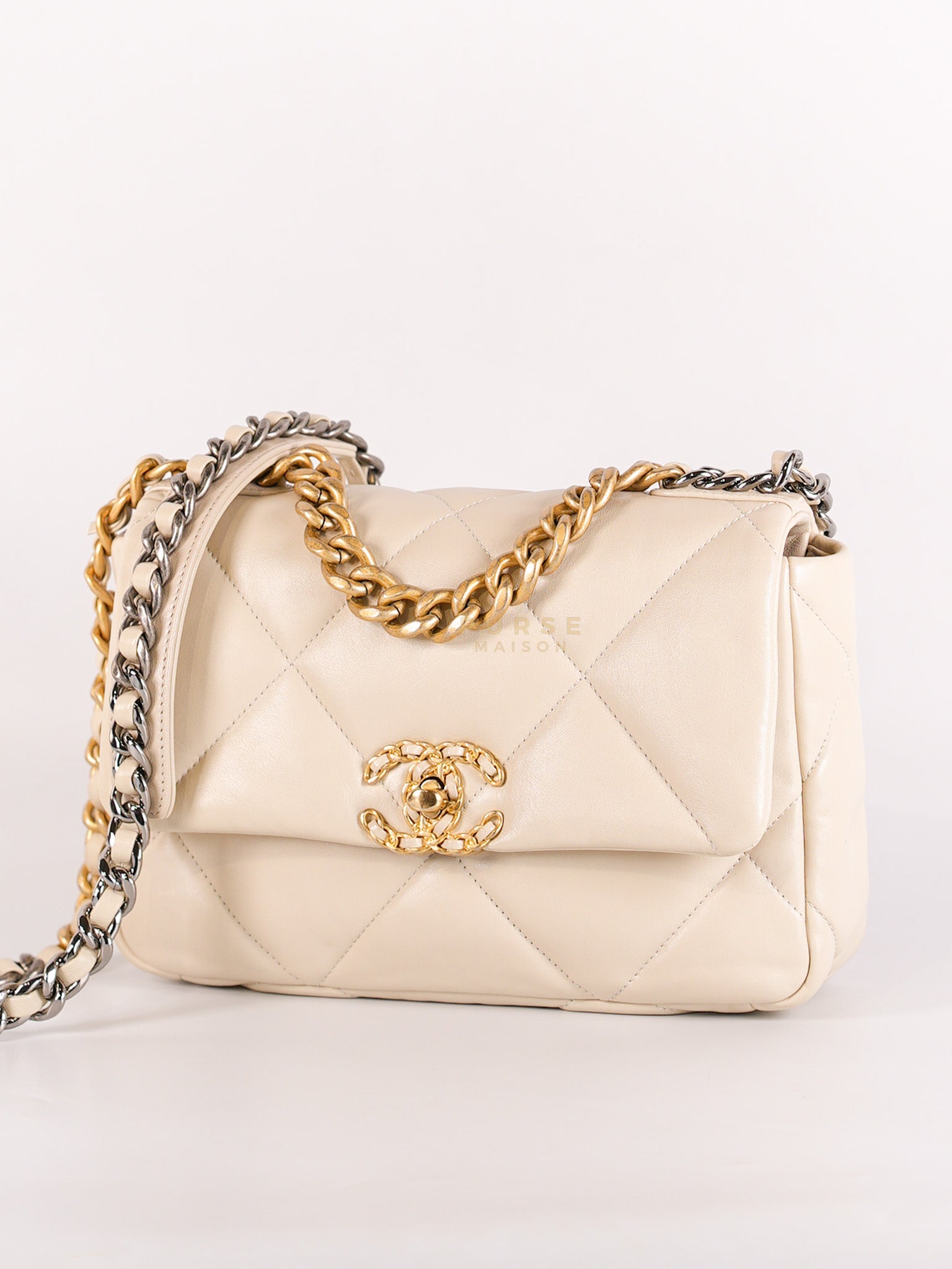 19 Small in Light Beige Lambskin and Mix Hardware Series 30 | Purse Maison Luxury Bags Shop