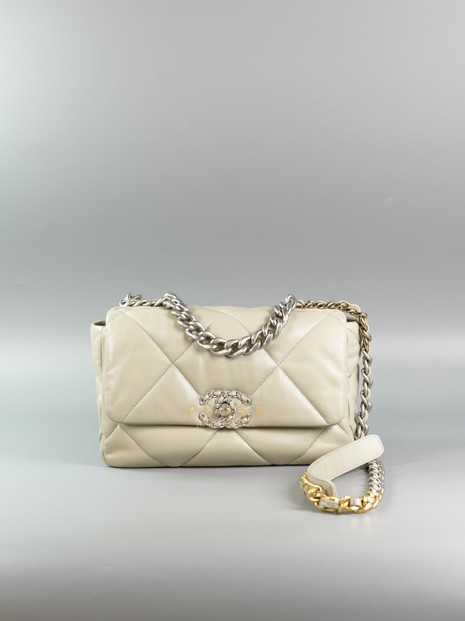 19 Small in Light Gray Lambskin Leather & Mixed Hardware (Microchip) | Purse Maison Luxury Bags Shop