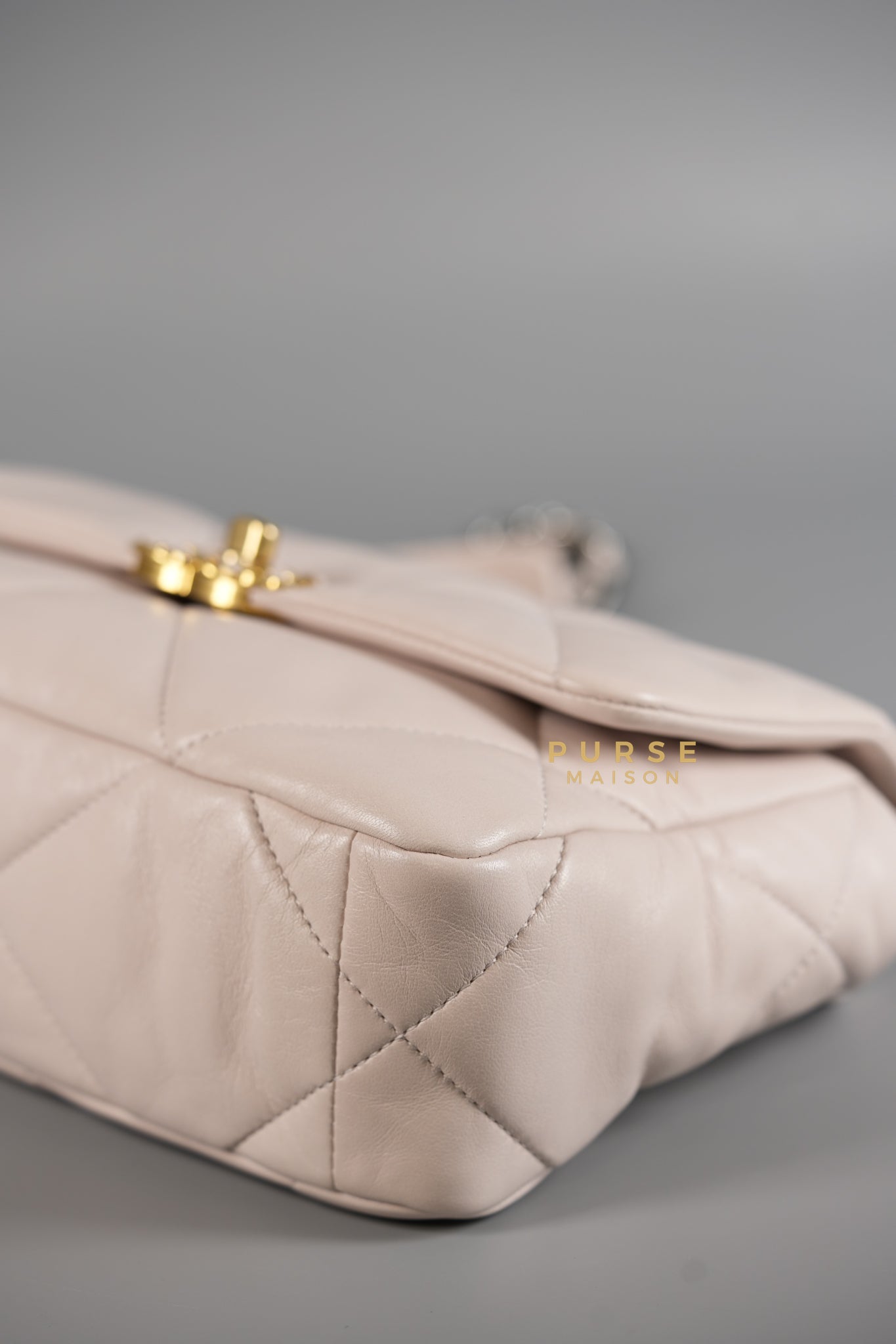 19 Small in Pale Pink Lambskin and Mix Hardware (Microchip) | Purse Maison Luxury Bags Shop