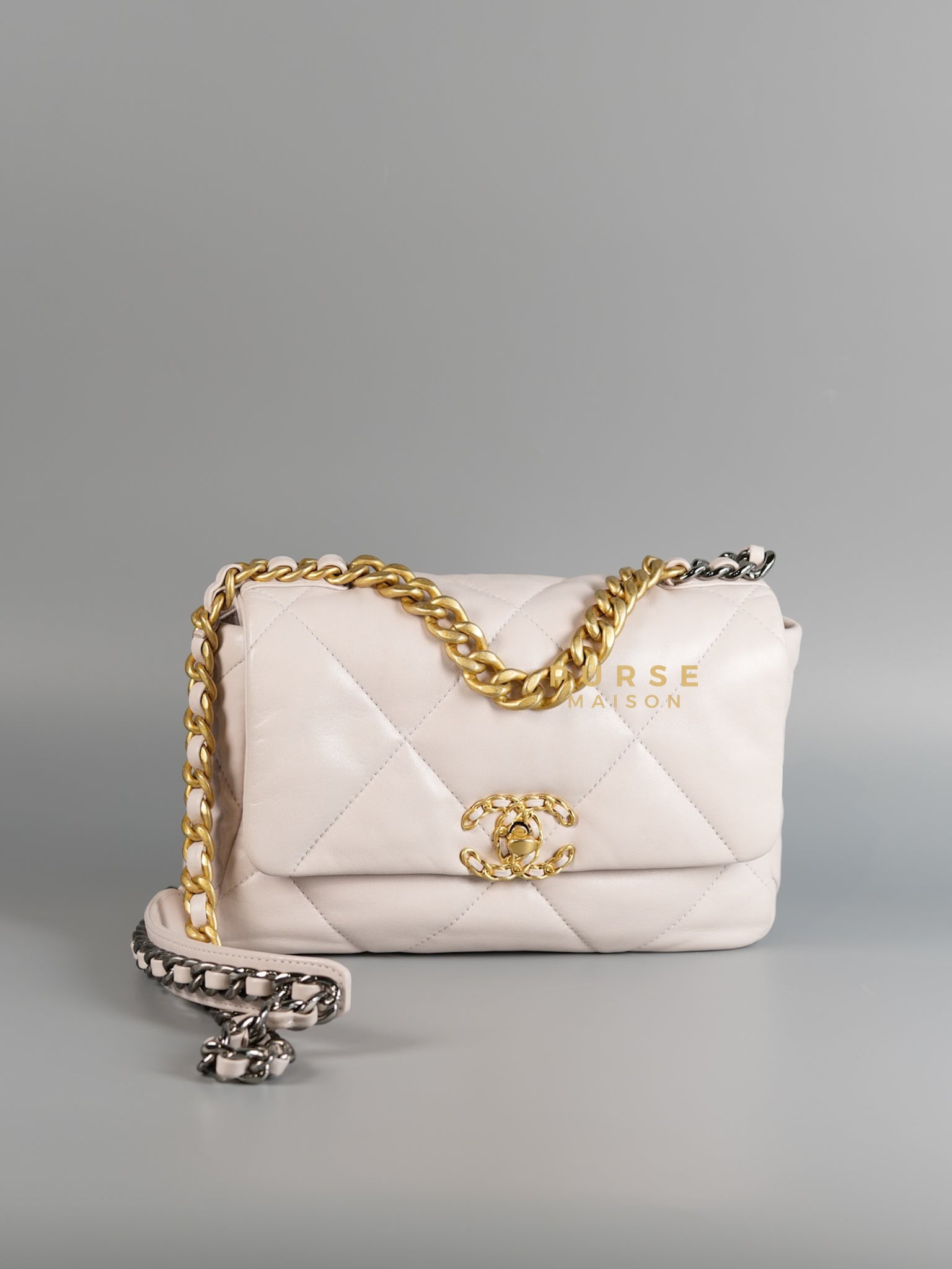 19 Small in Pale Pink Lambskin and Mix Hardware (Microchip) | Purse Maison Luxury Bags Shop