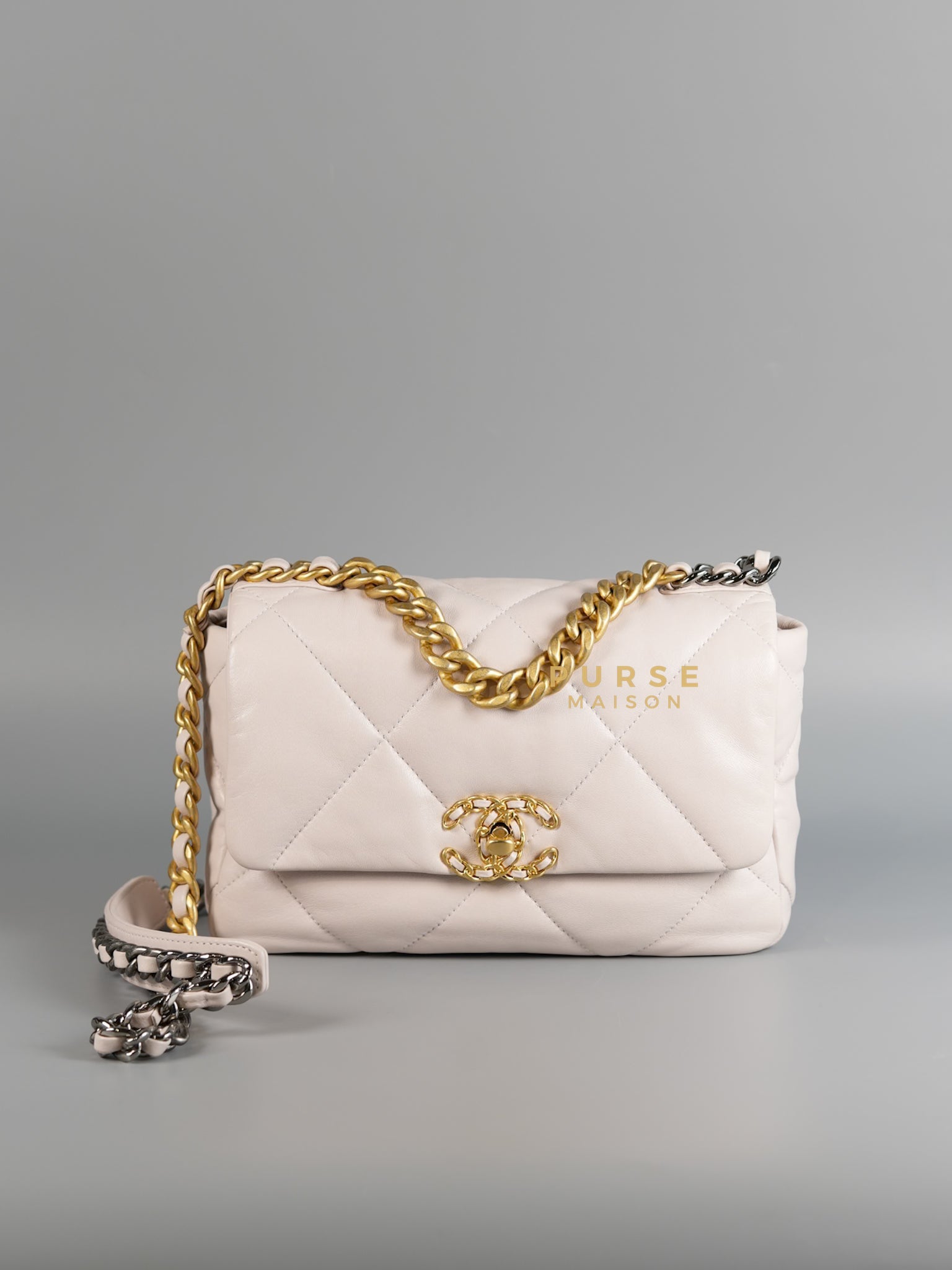 19 Small in Pale Pink Lambskin and Mix Hardware (Microchip) | Purse Maison Luxury Bags Shop