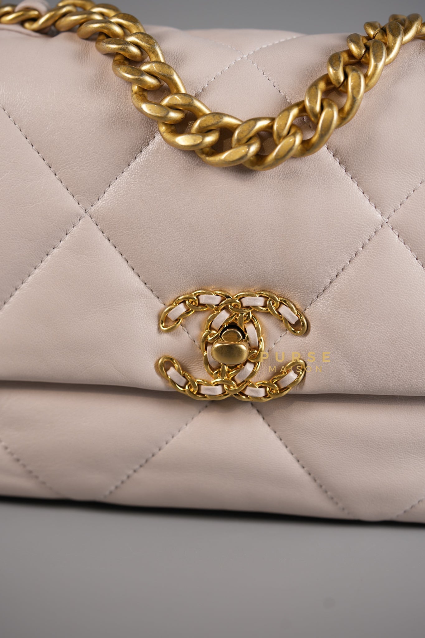 19 Small in Pale Pink Lambskin and Mix Hardware (Microchip) | Purse Maison Luxury Bags Shop