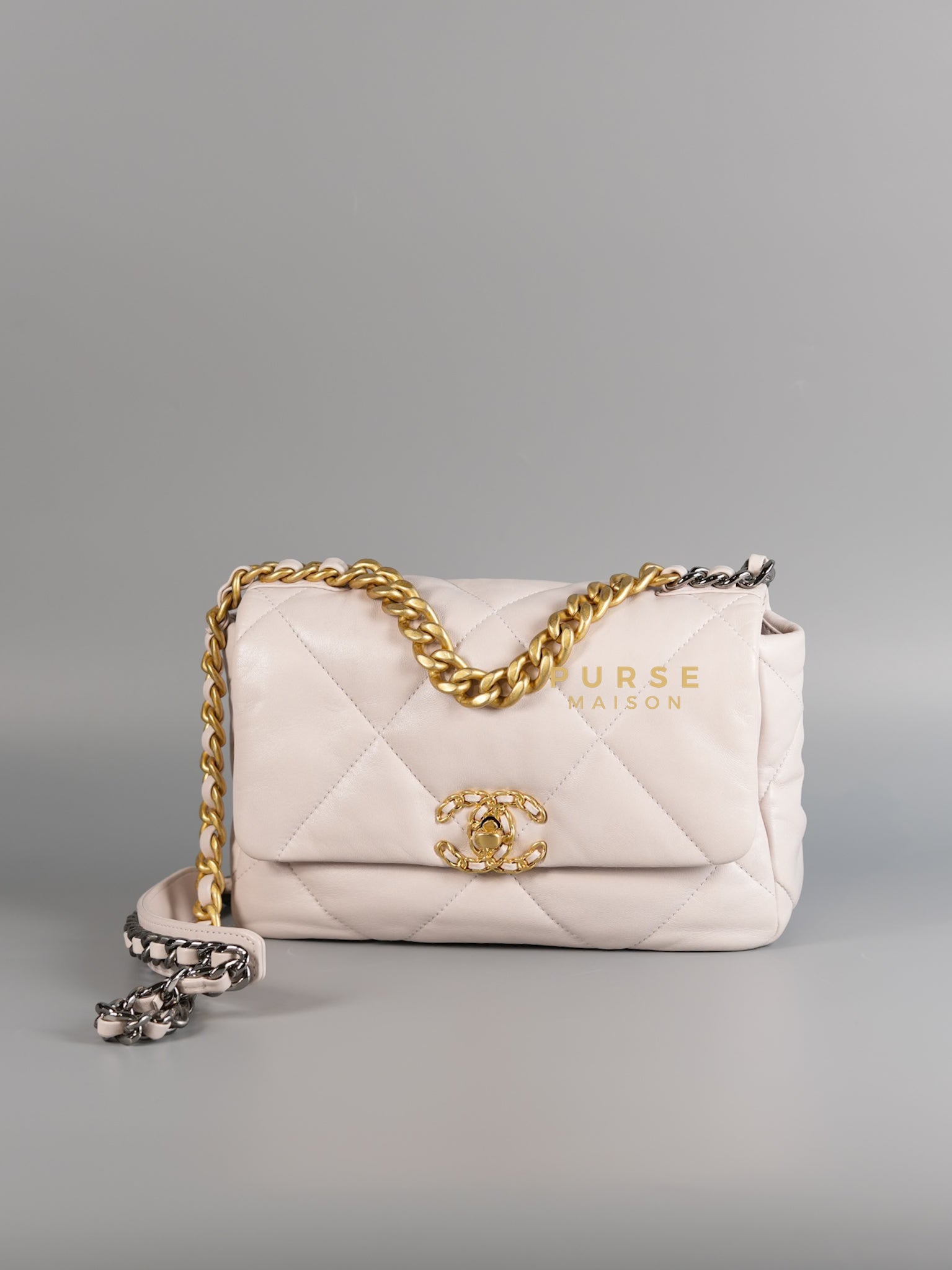 19 Small in Pale Pink Lambskin and Mix Hardware (Microchip) | Purse Maison Luxury Bags Shop