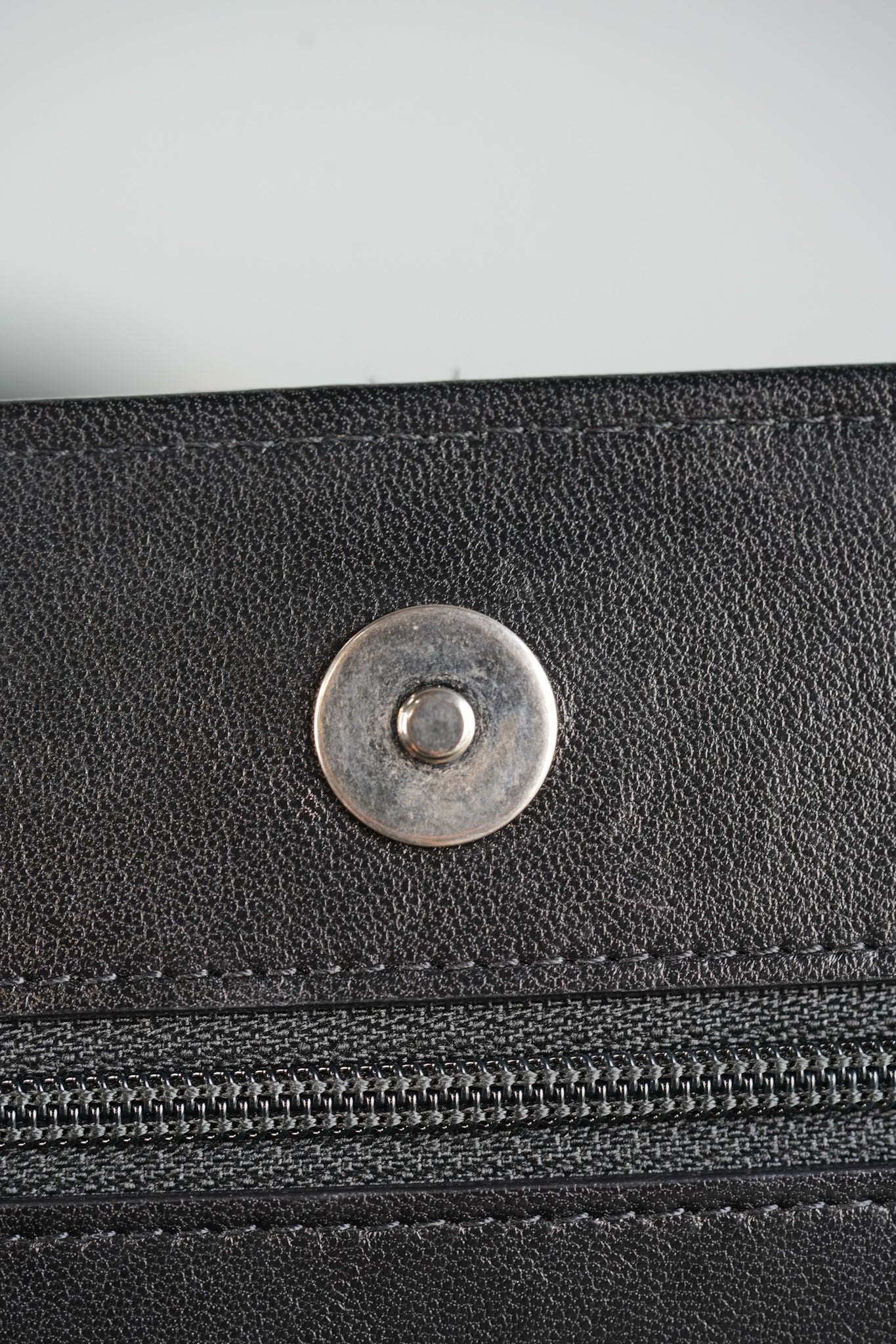 19 Wallet on Chain in Black Lambskin & Mix Hardware (Microchip) | Purse Maison Luxury Bags Shop