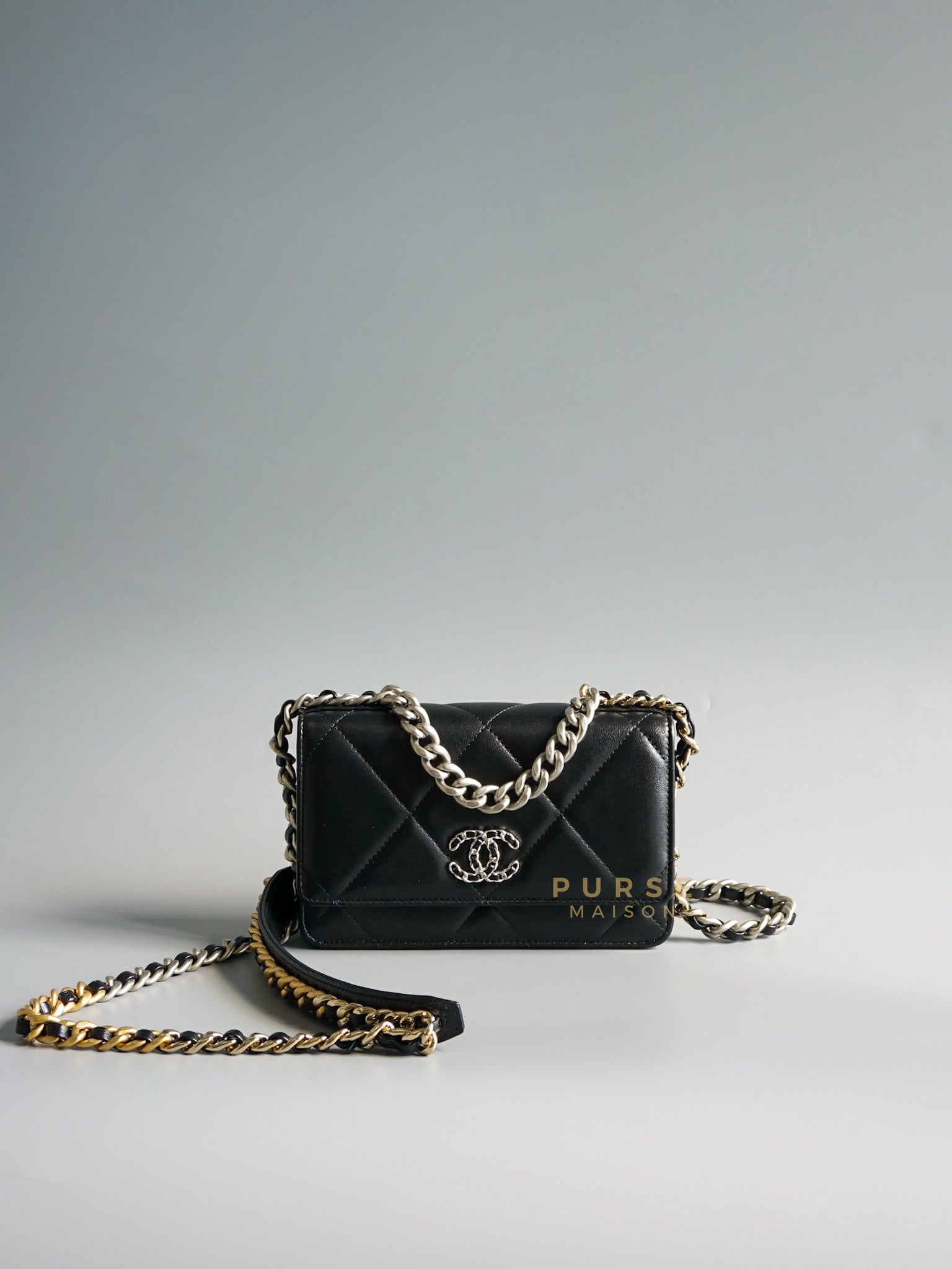 19 Wallet on Chain in Black Lambskin & Mix Hardware (Microchip) | Purse Maison Luxury Bags Shop