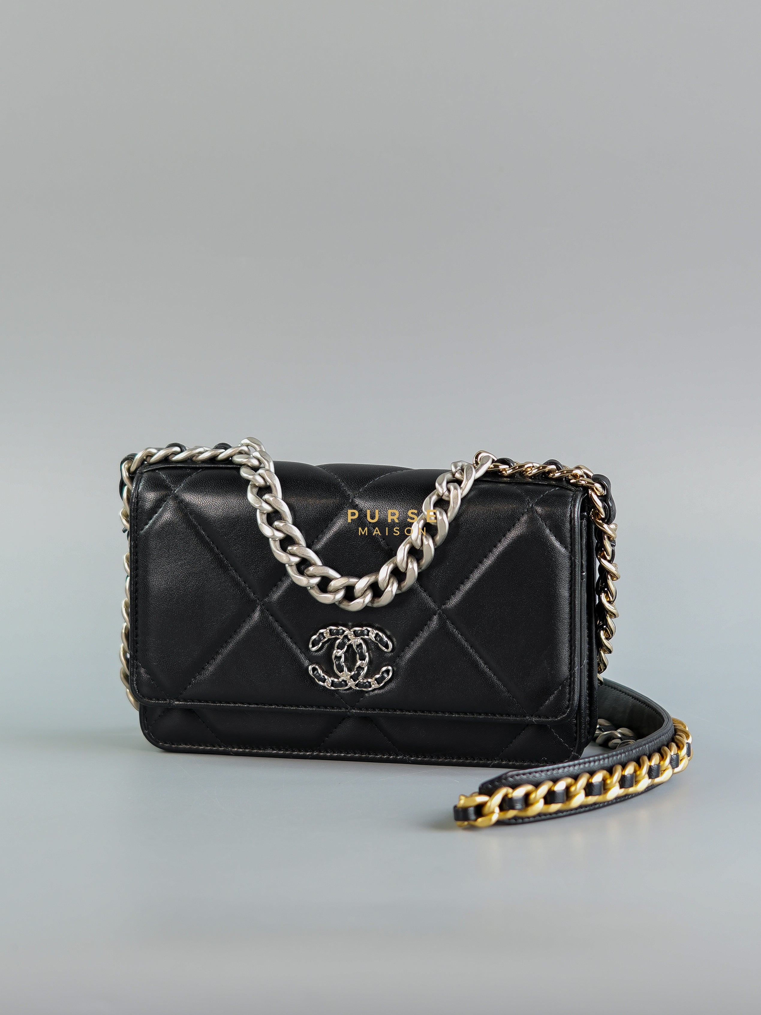 19 Wallet on Chain in Black Lambskin & Mix Hardware (Microchip) | Purse Maison Luxury Bags Shop