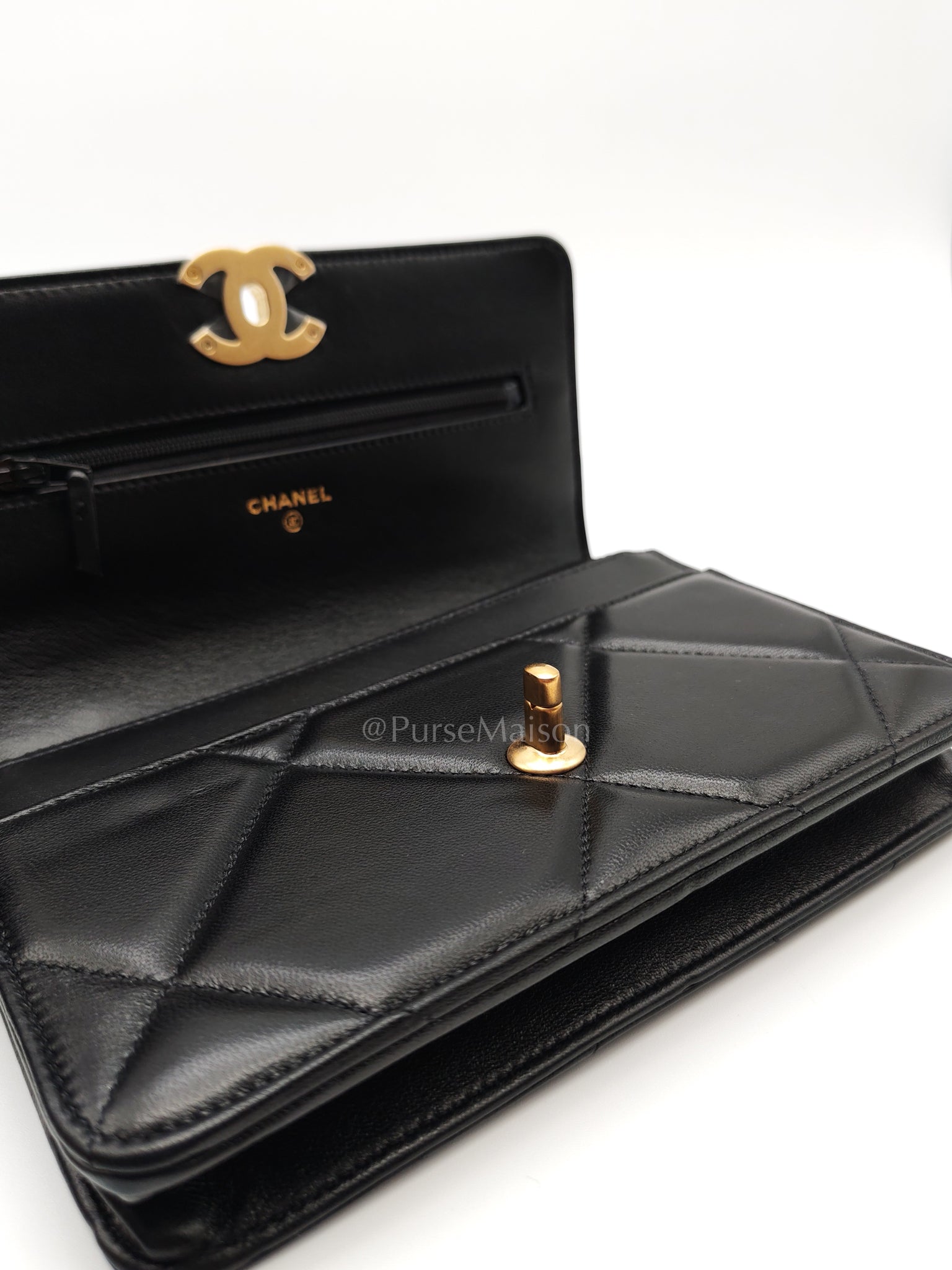 19 Wallet on Chain (WOC) in Black Lambskin Mix Hardware Microchip | Purse Maison Luxury Bags Shop