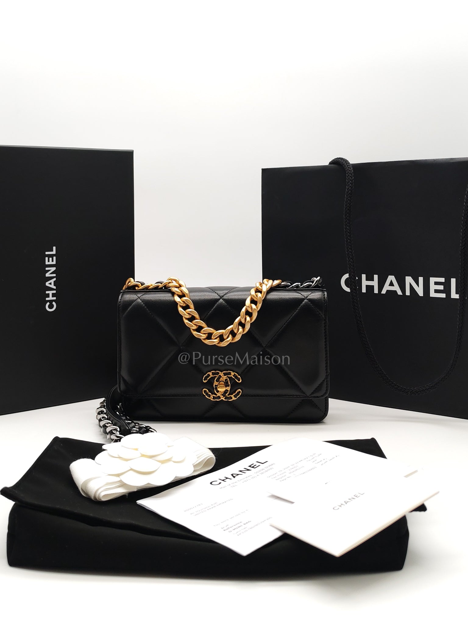 19 Wallet on Chain (WOC) in Black Lambskin Mix Hardware Microchip | Purse Maison Luxury Bags Shop