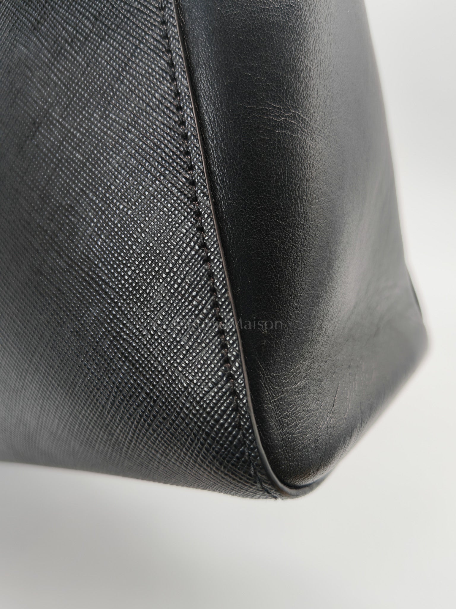 1BA189 Borsa A Mano in Black Saffiano Crossbody Bag | Purse Maison Luxury Bags Shop