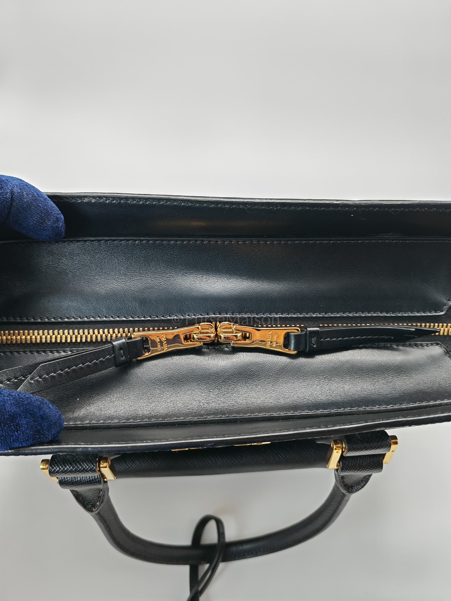 1BA189 Borsa A Mano in Black Saffiano Crossbody Bag | Purse Maison Luxury Bags Shop