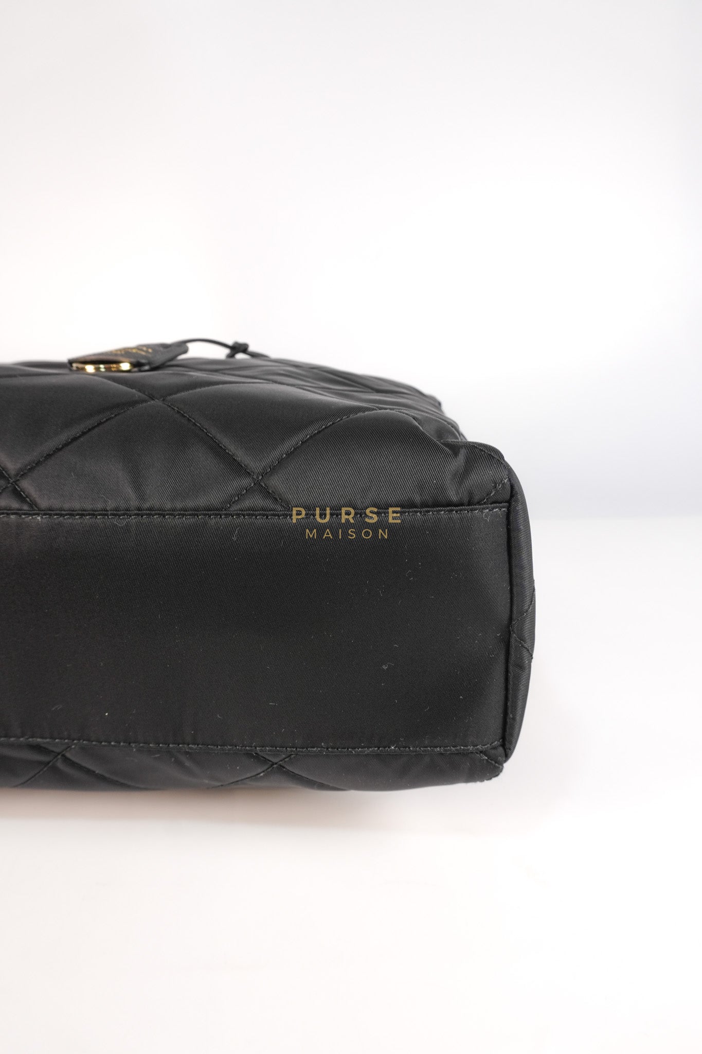 1BG467 Re-Edition 1995 Black Re-Nylon Large Tote Bag | Purse Maison Luxury Bags Shop