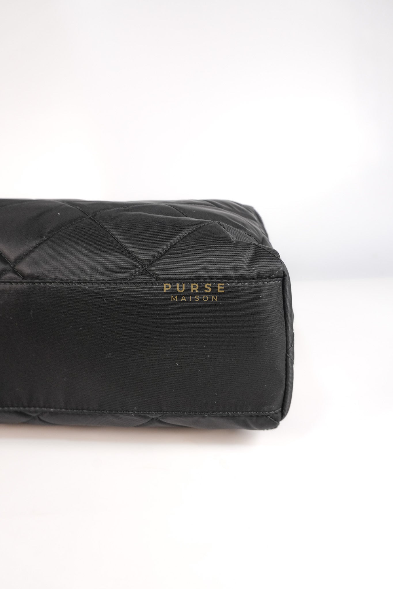 1BG467 Re-Edition 1995 Black Re-Nylon Large Tote Bag | Purse Maison Luxury Bags Shop