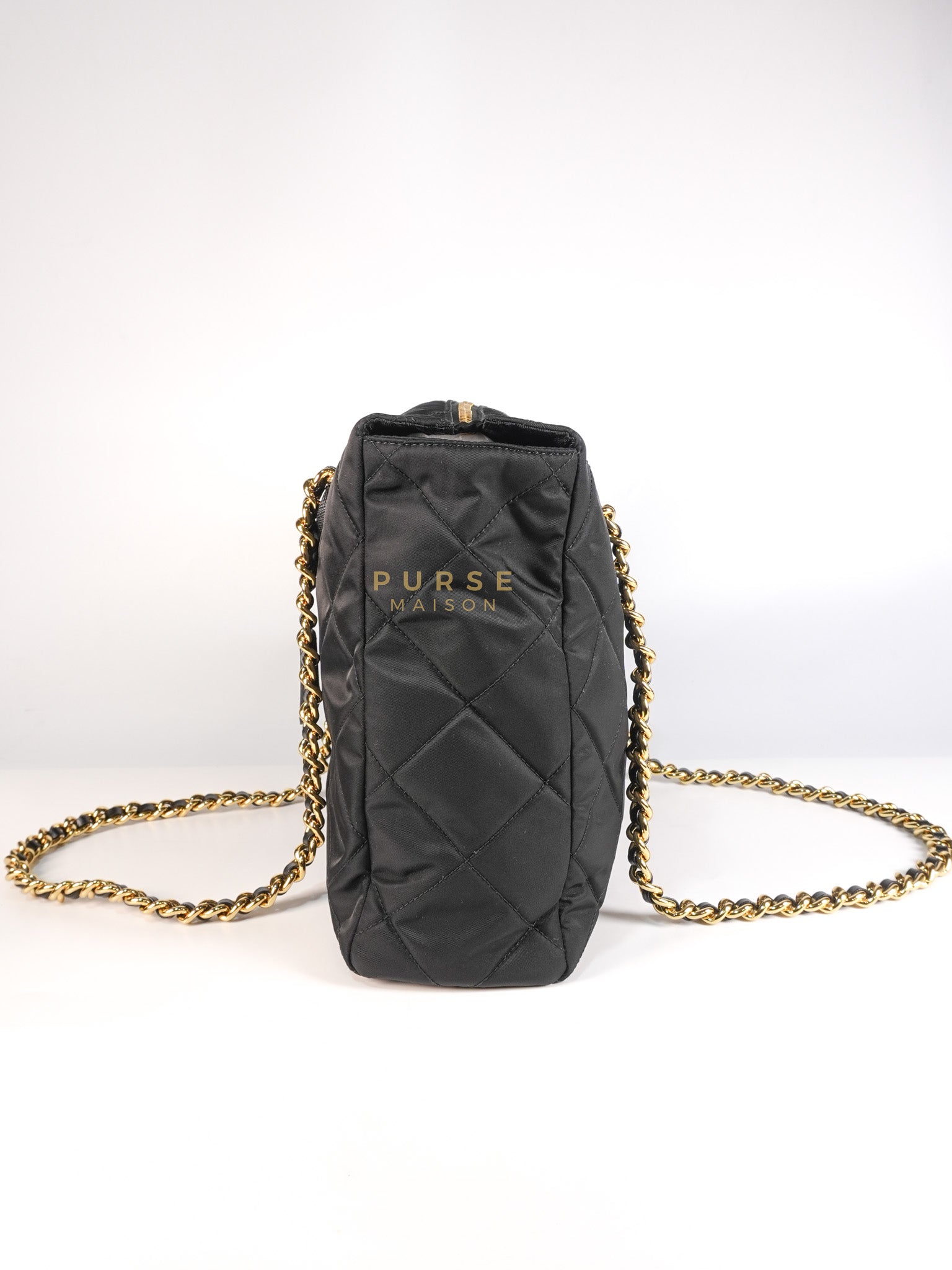 1BG467 Re-Edition 1995 Black Re-Nylon Large Tote Bag | Purse Maison Luxury Bags Shop
