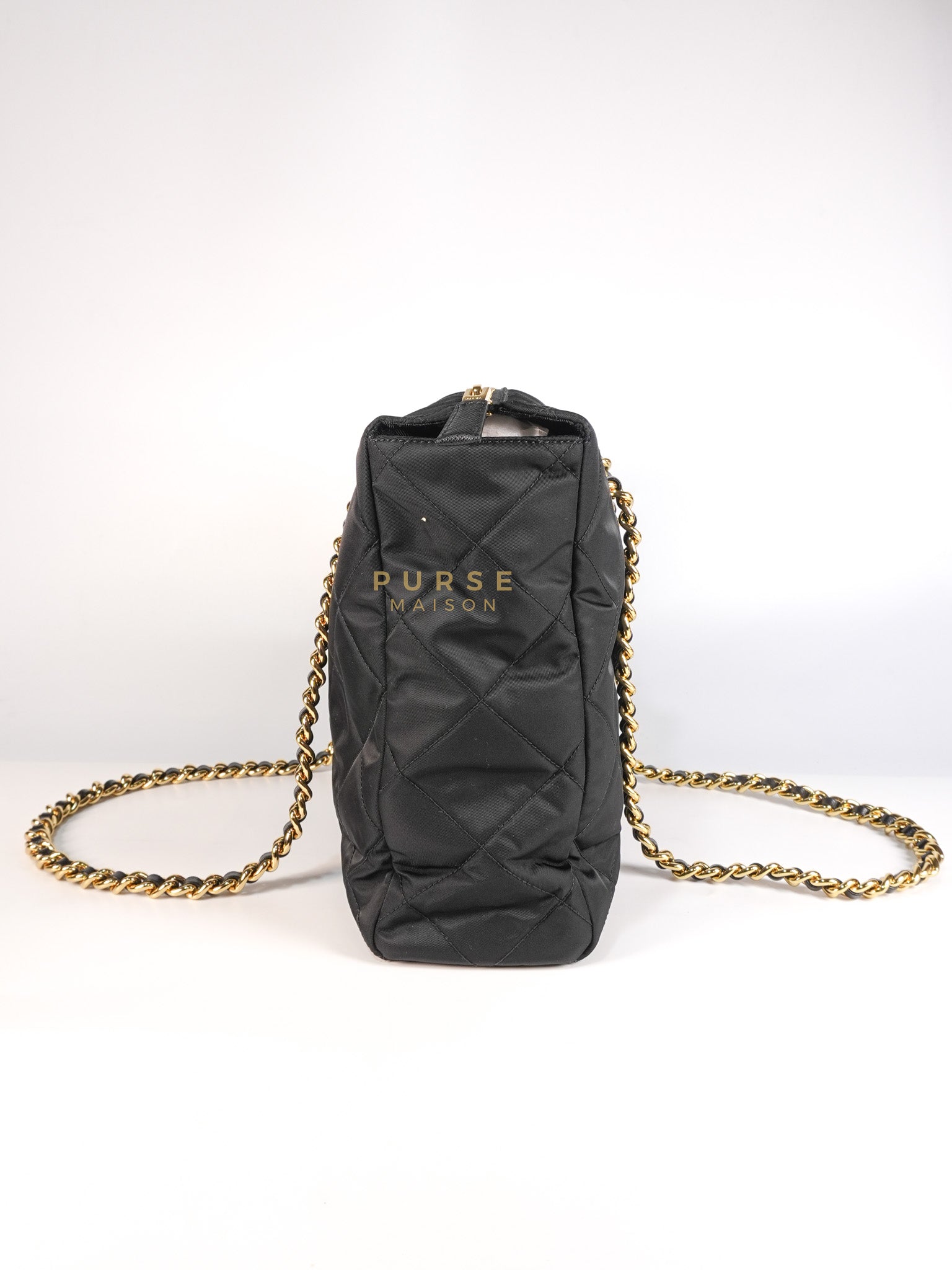 1BG467 Re-Edition 1995 Black Re-Nylon Large Tote Bag | Purse Maison Luxury Bags Shop