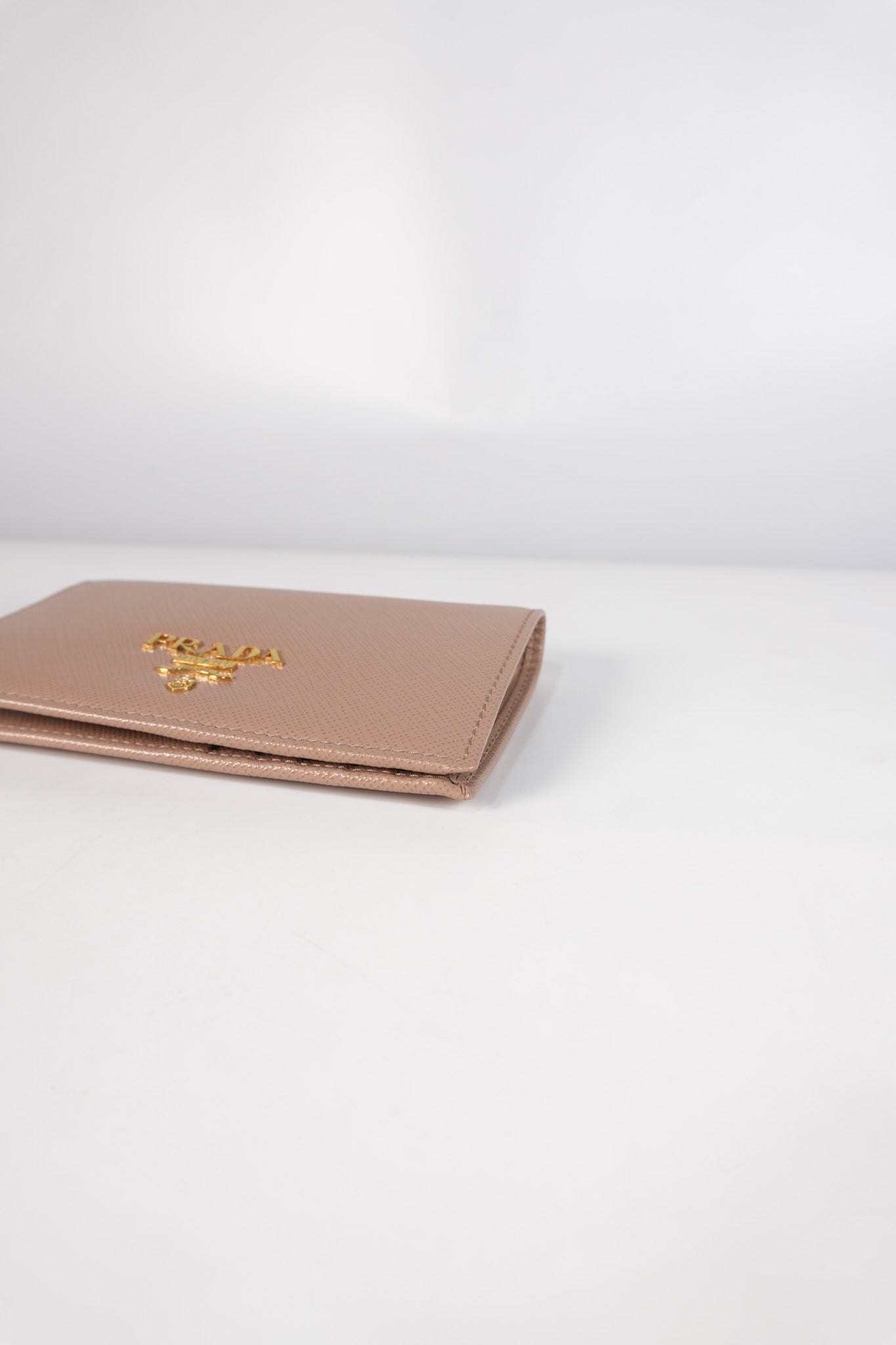 1MV020 Card Holder in Cipria/Beige Saffiano Leather | Purse Maison Luxury Bags Shop