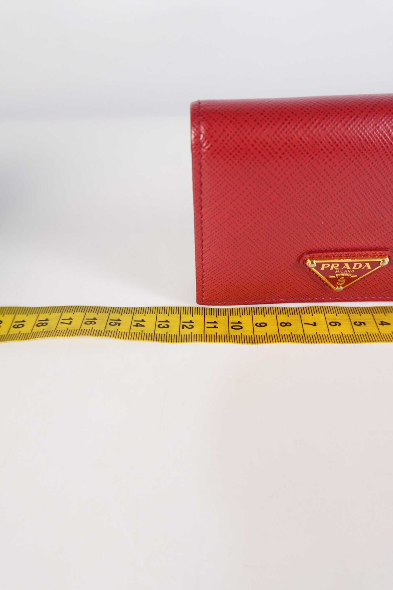 1MV021 Triangle Logo Bi-fold Wallet in Fouco/Red Saffiano Leather | Purse Maison Luxury Bags Shop