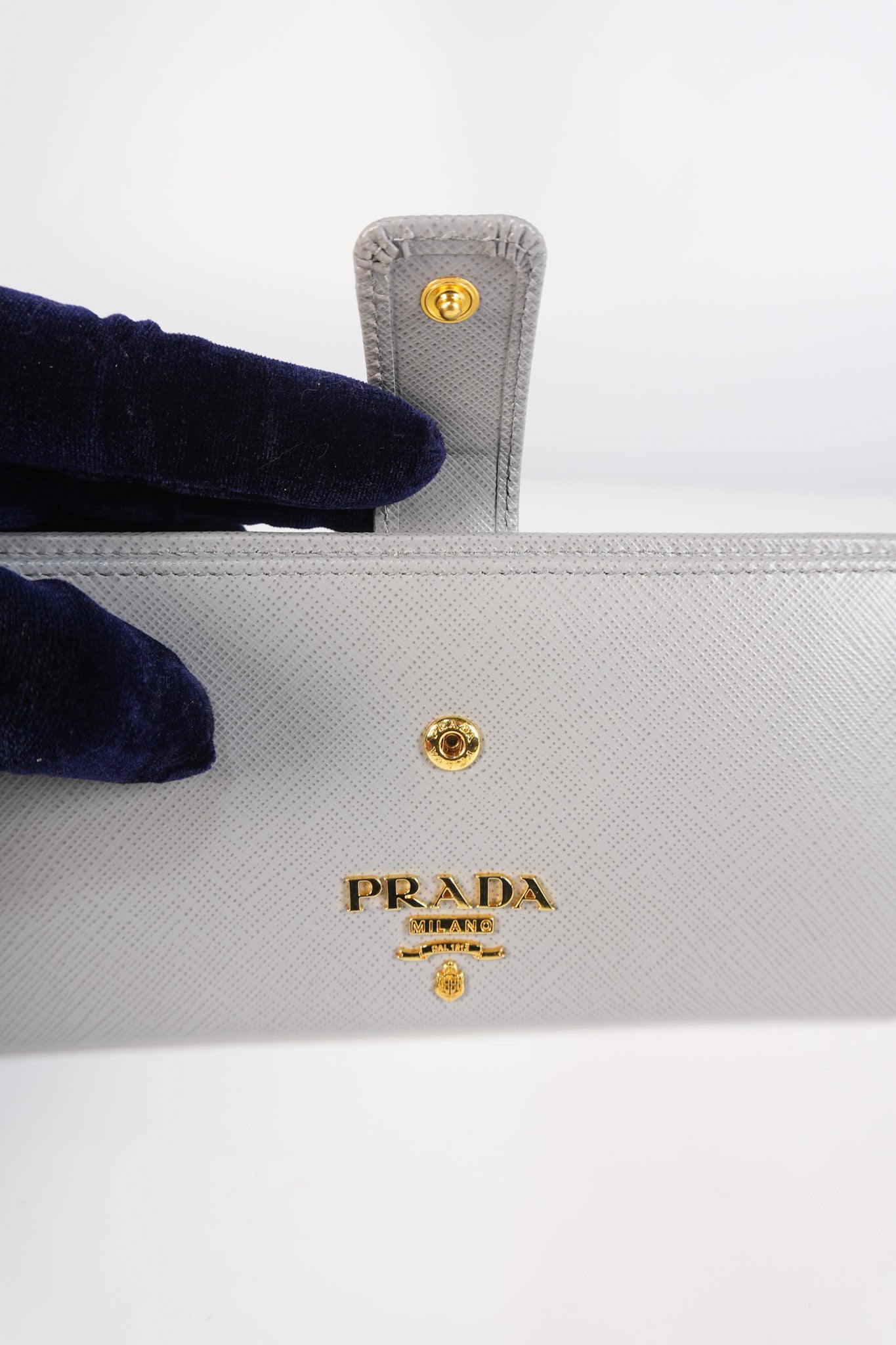 1MV025 Bi-fold Long Wallet in Nube Saffiano Leather | Purse Maison Luxury Bags Shop