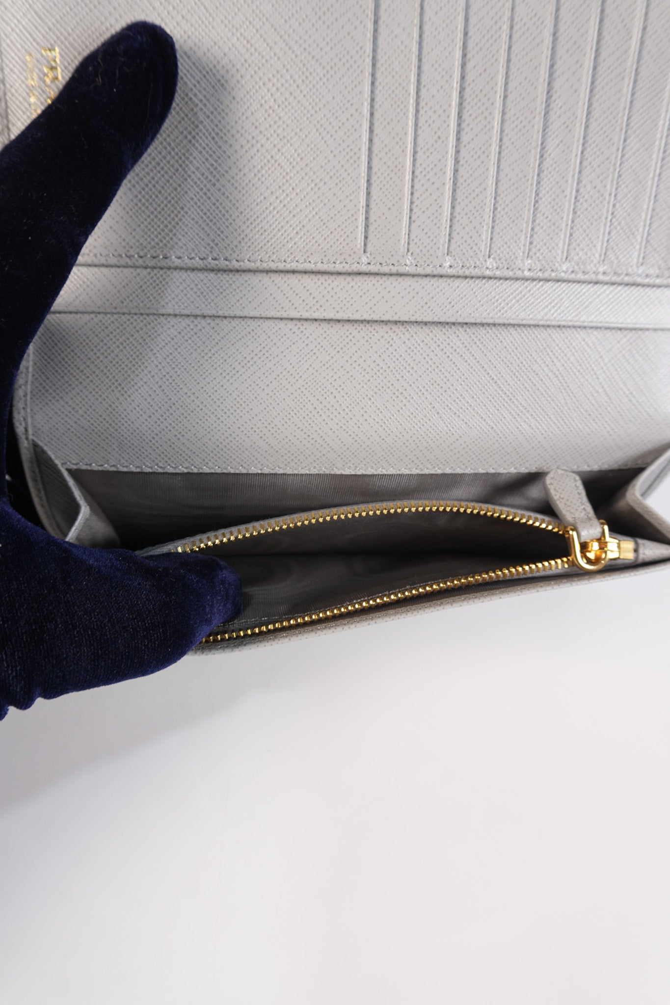 1MV025 Bi-fold Long Wallet in Nube Saffiano Leather | Purse Maison Luxury Bags Shop