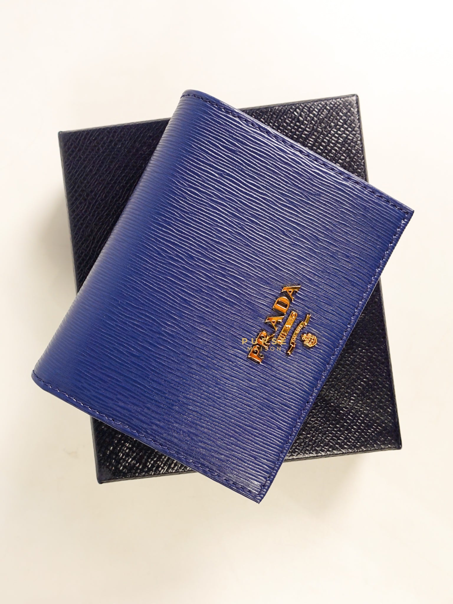 1MV204 Vitello Move Bifold Wallet (Blue) | Purse Maison Luxury Bags Shop