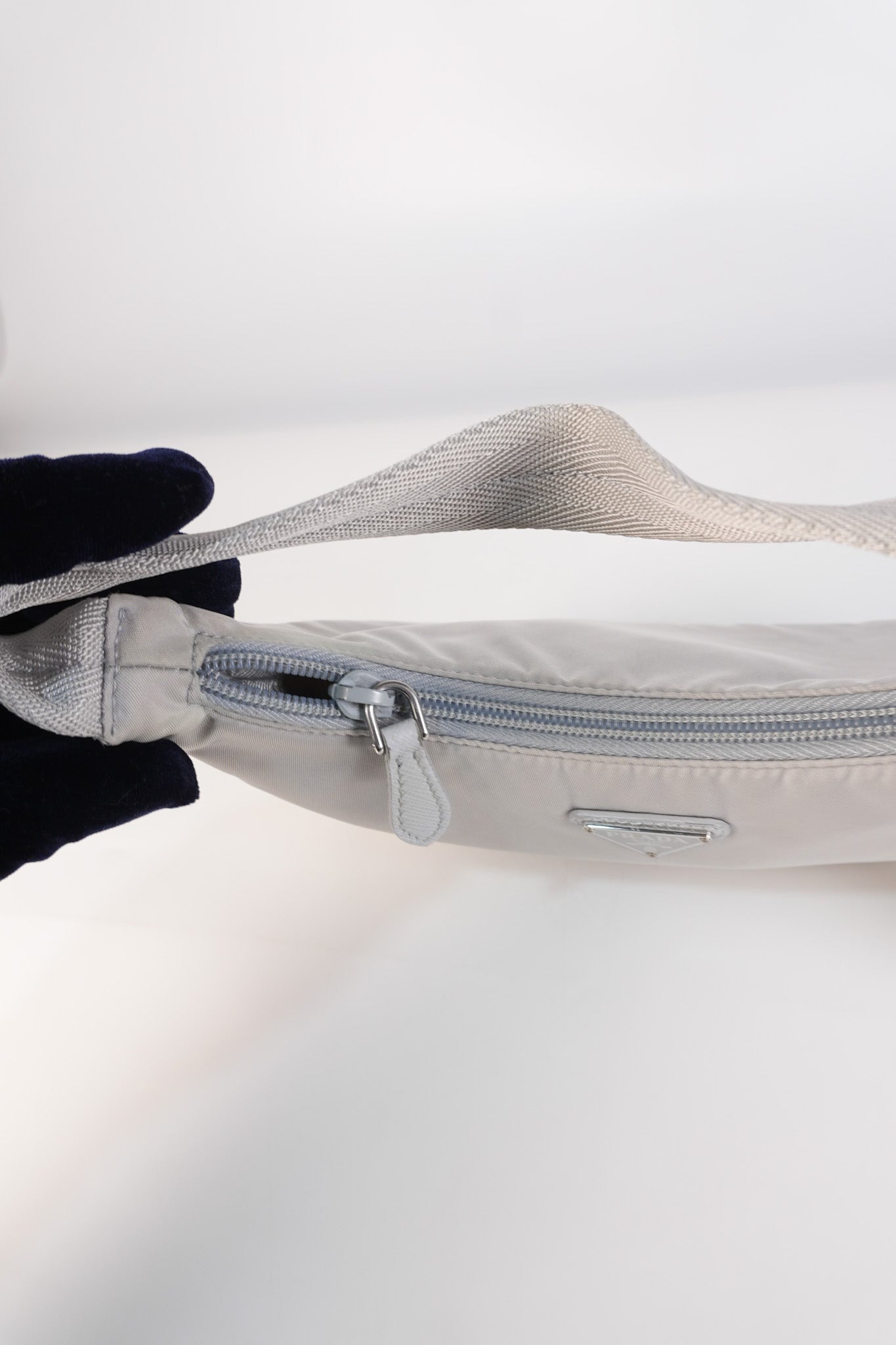 1NE515 Re-edition 2000 in Fiordaliso Tessuto Nylon | Purse Maison Luxury Bags Shop