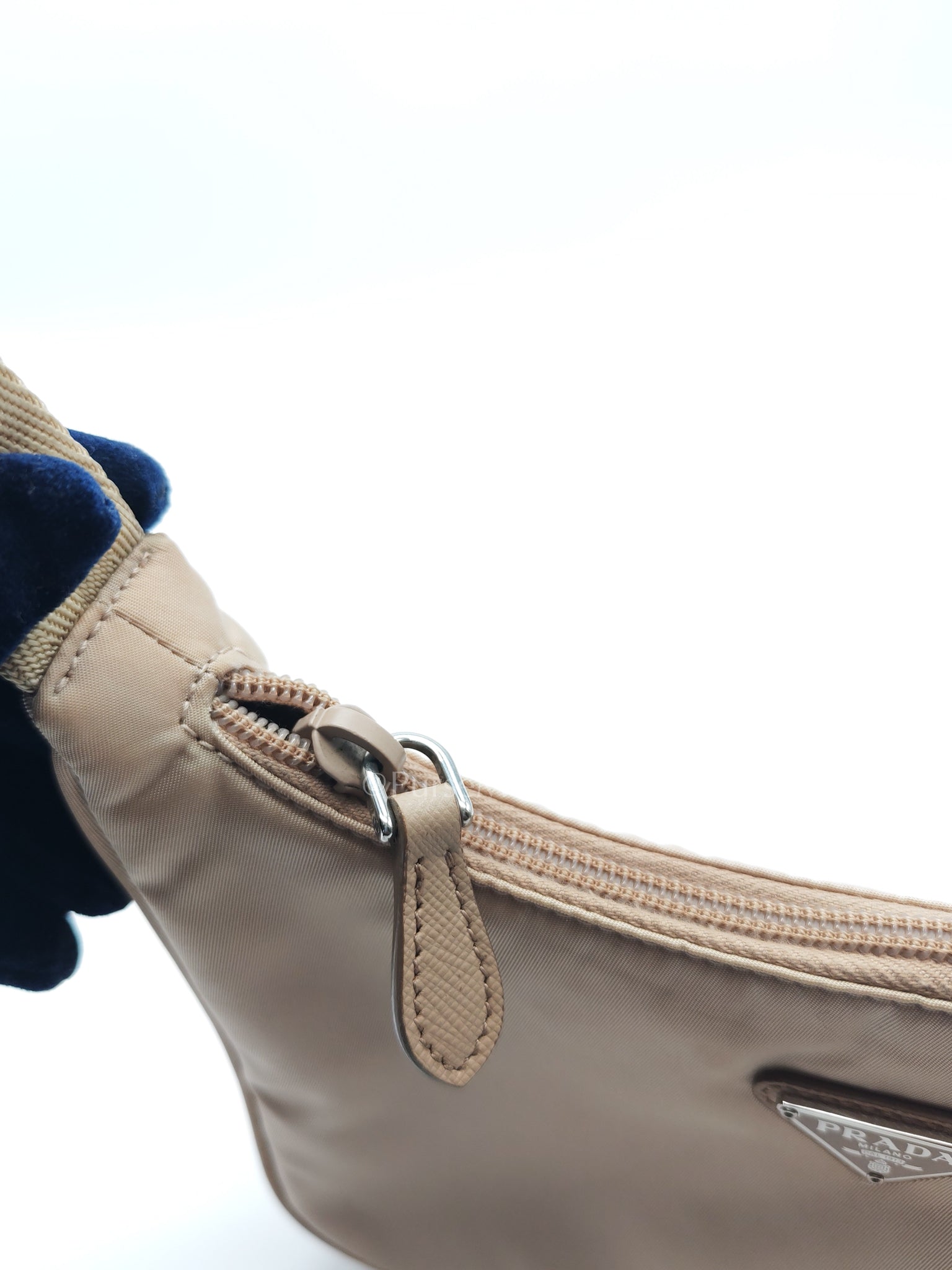 1NE515 Re-edition 2000 Tessuto Nylon Cammeo Shoulder Bag | Purse Maison Luxury Bags Shop