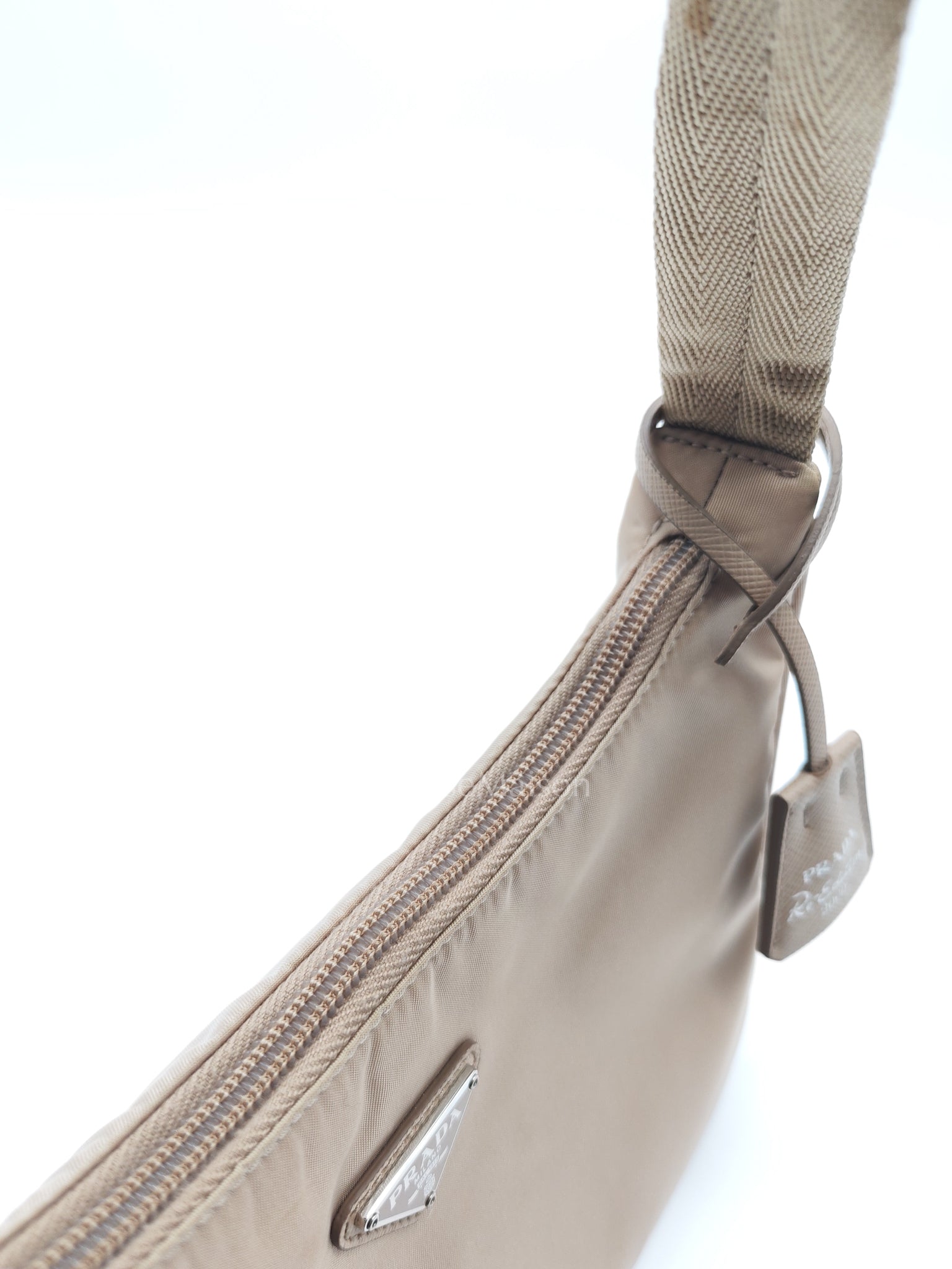 1NE515 Re-edition 2000 Tessuto Nylon Cammeo Shoulder Bag | Purse Maison Luxury Bags Shop