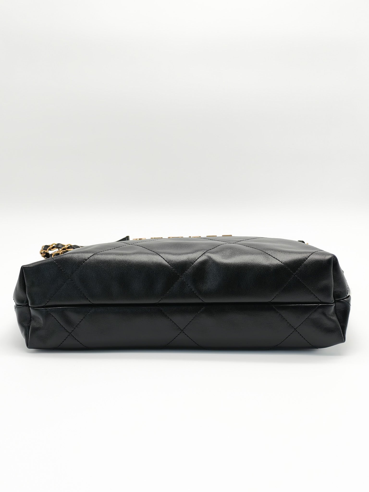 22 Small in Black Quilted Shiny Calfskin Leather and Aged Gold Hardware (Microchip) | Purse Maison Luxury Bags Shop