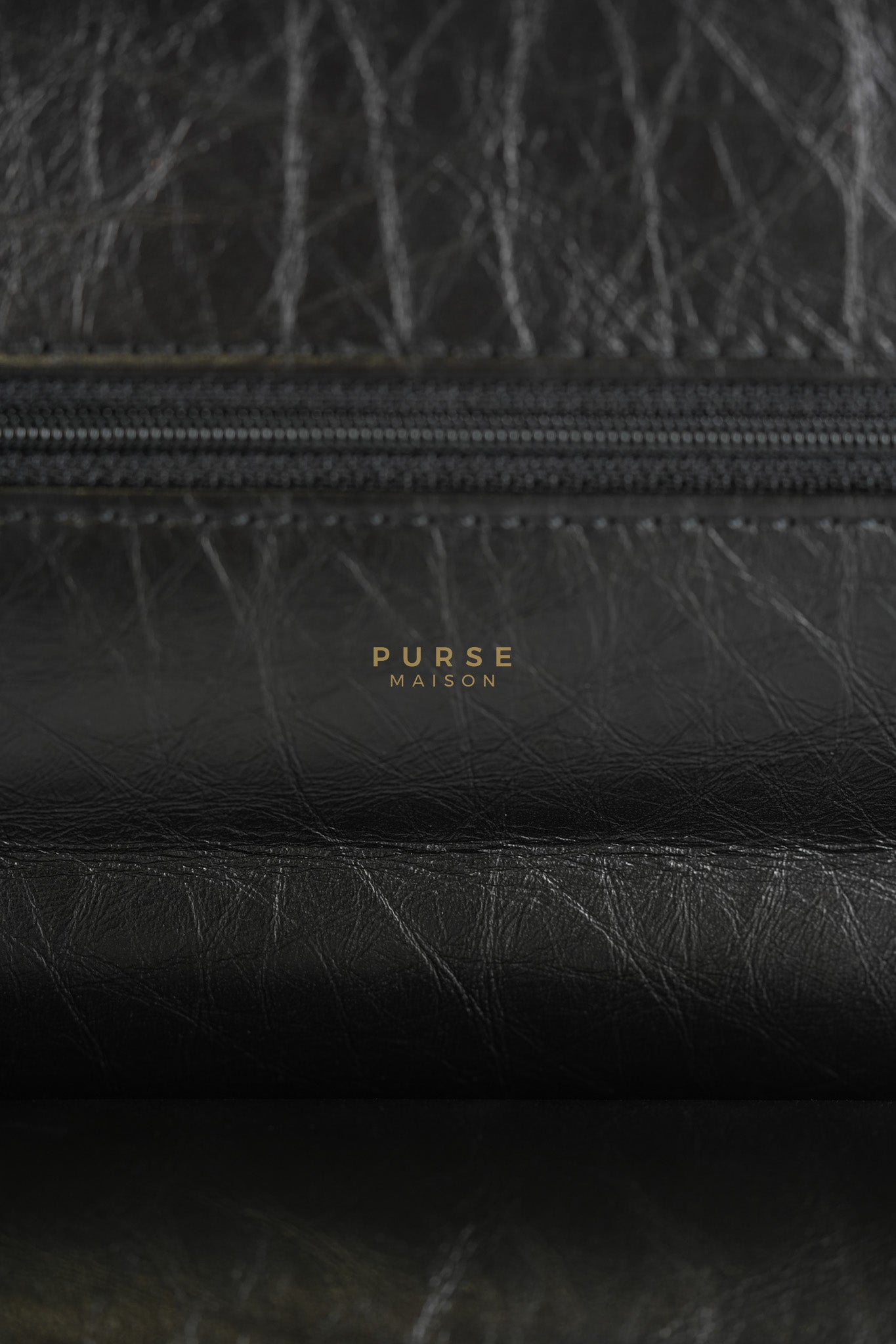 Reissue 2.55 Size 225 Small Black in Calfskin Distressed Leather (Microchip)